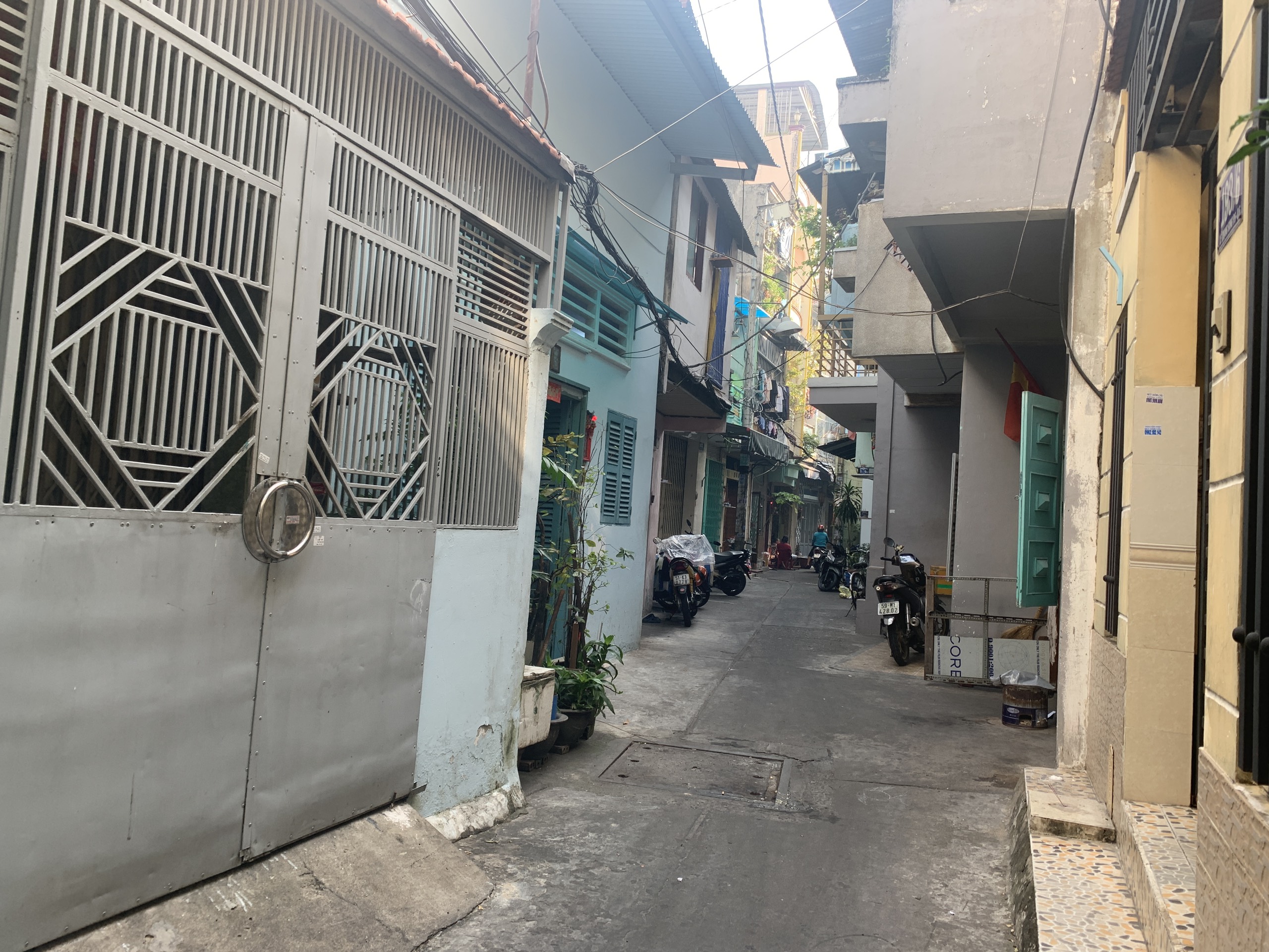 Nhà bán Gần Mặt Tiền Lê Quang Sung P6 Q6 - 3.55 x 7.85m