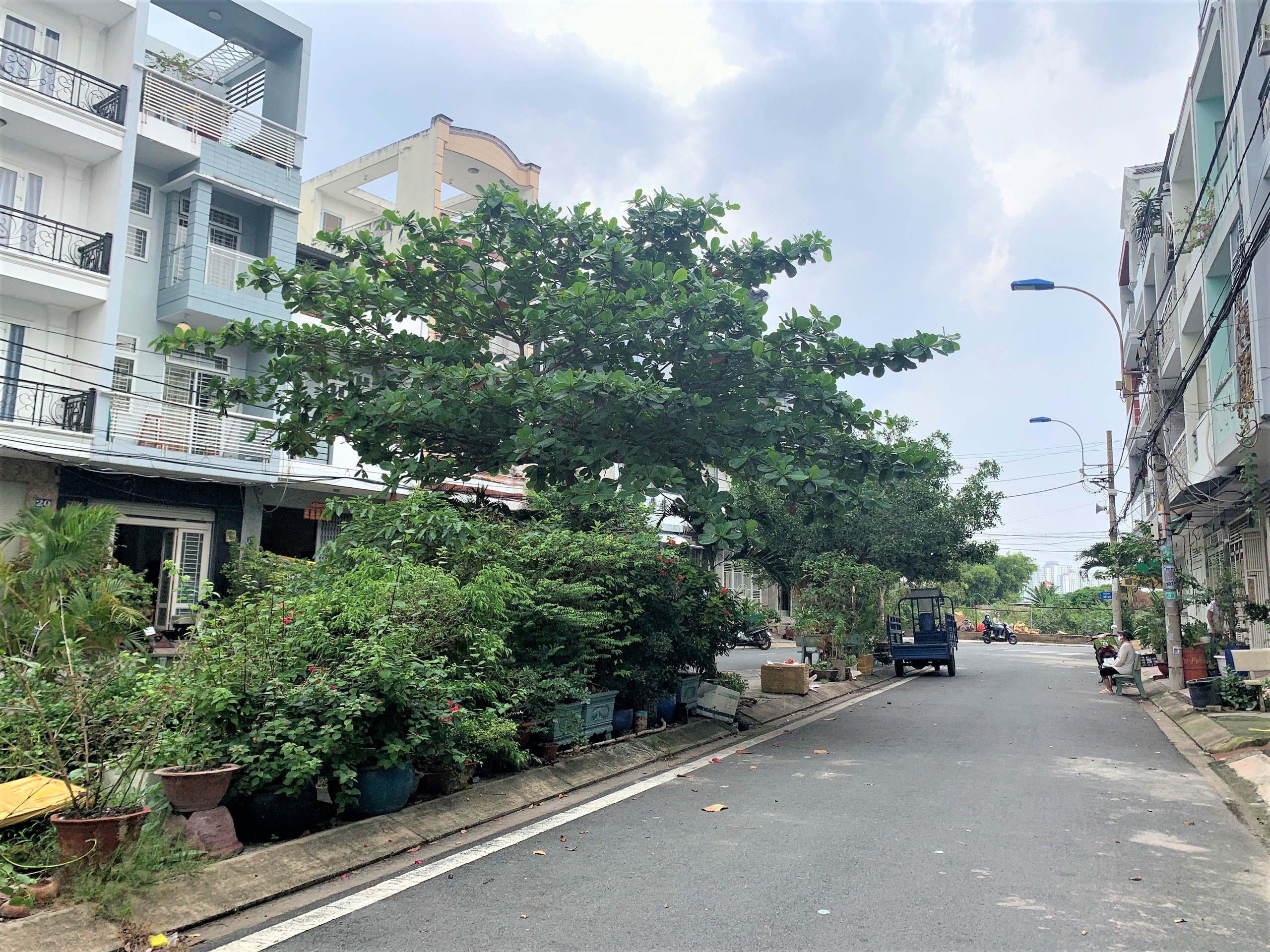 Bán Nhà MTNB Khu Bình Phú P10 Q6 - 4x17m - 1 Trệt 2 Lầu Sân Thượng