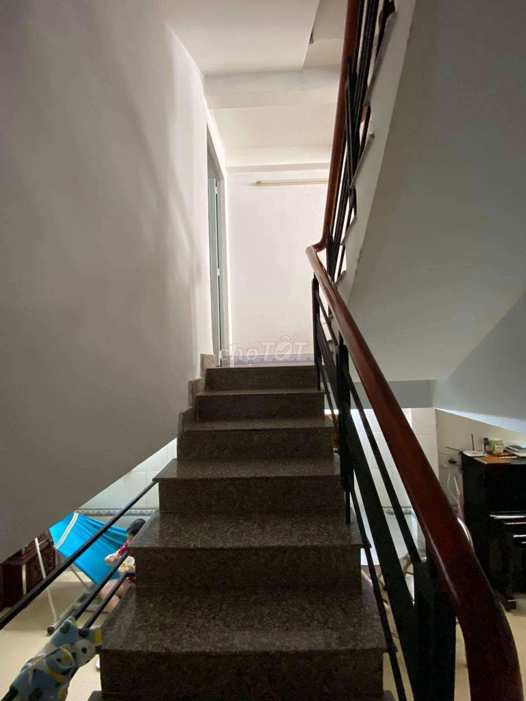 Bán Nhà Gần Mặt Tiền Phạm Văn Chí P7 Q6 - 3.93 x 11.94m