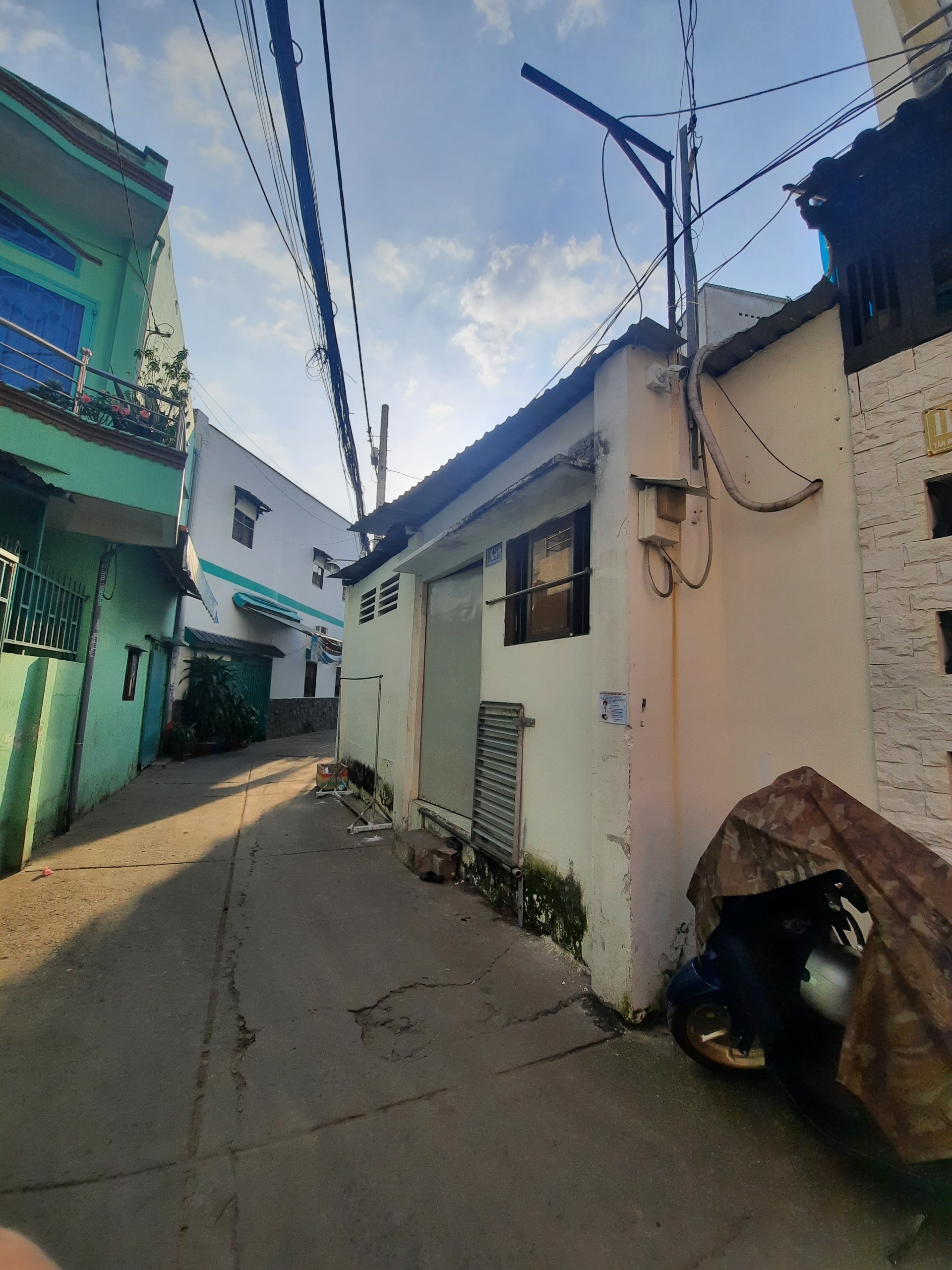 Bán Nhà 2 Lầu Sân Thượng Hẻm Xe Hơi Ở Liền Tân Hòa Đông P14 Q6 - 5 x 11.07m