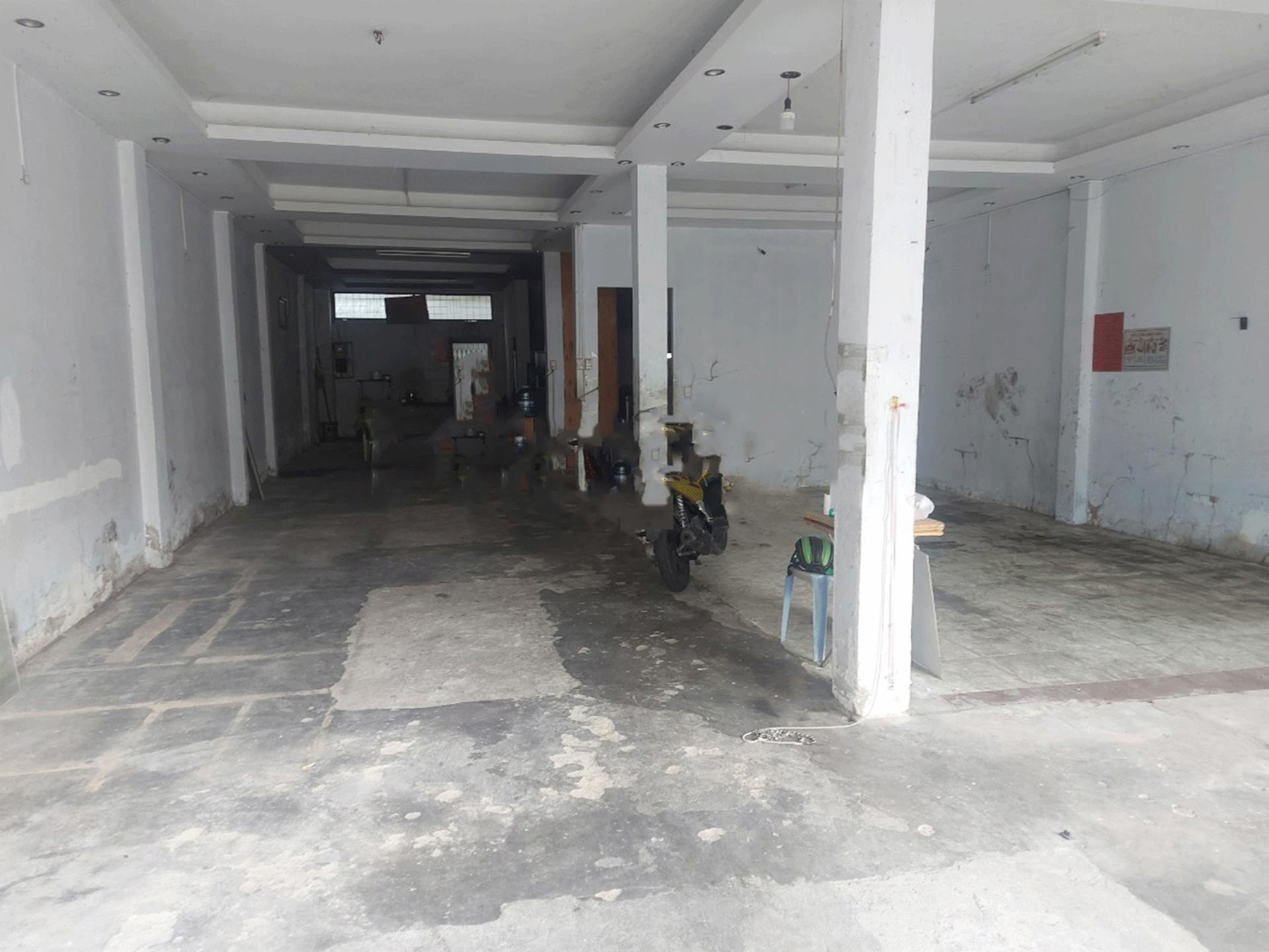 Bán nhà ngang 8m đường xe tải - Gần công viên Bình Phú