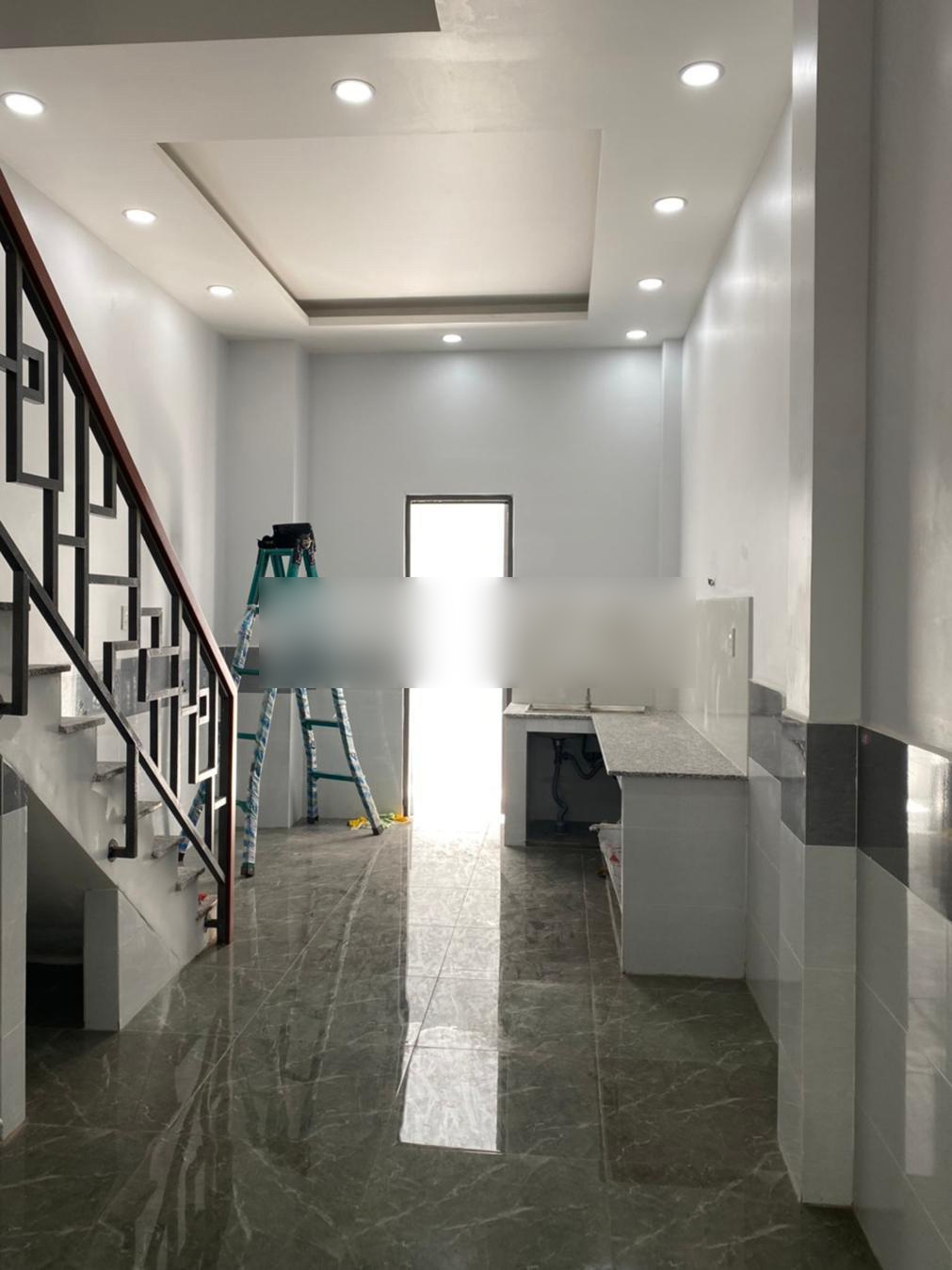 Bán nhà 3.18m x 10.57m mới vào ở liền - Gần cầu Hậu Giang