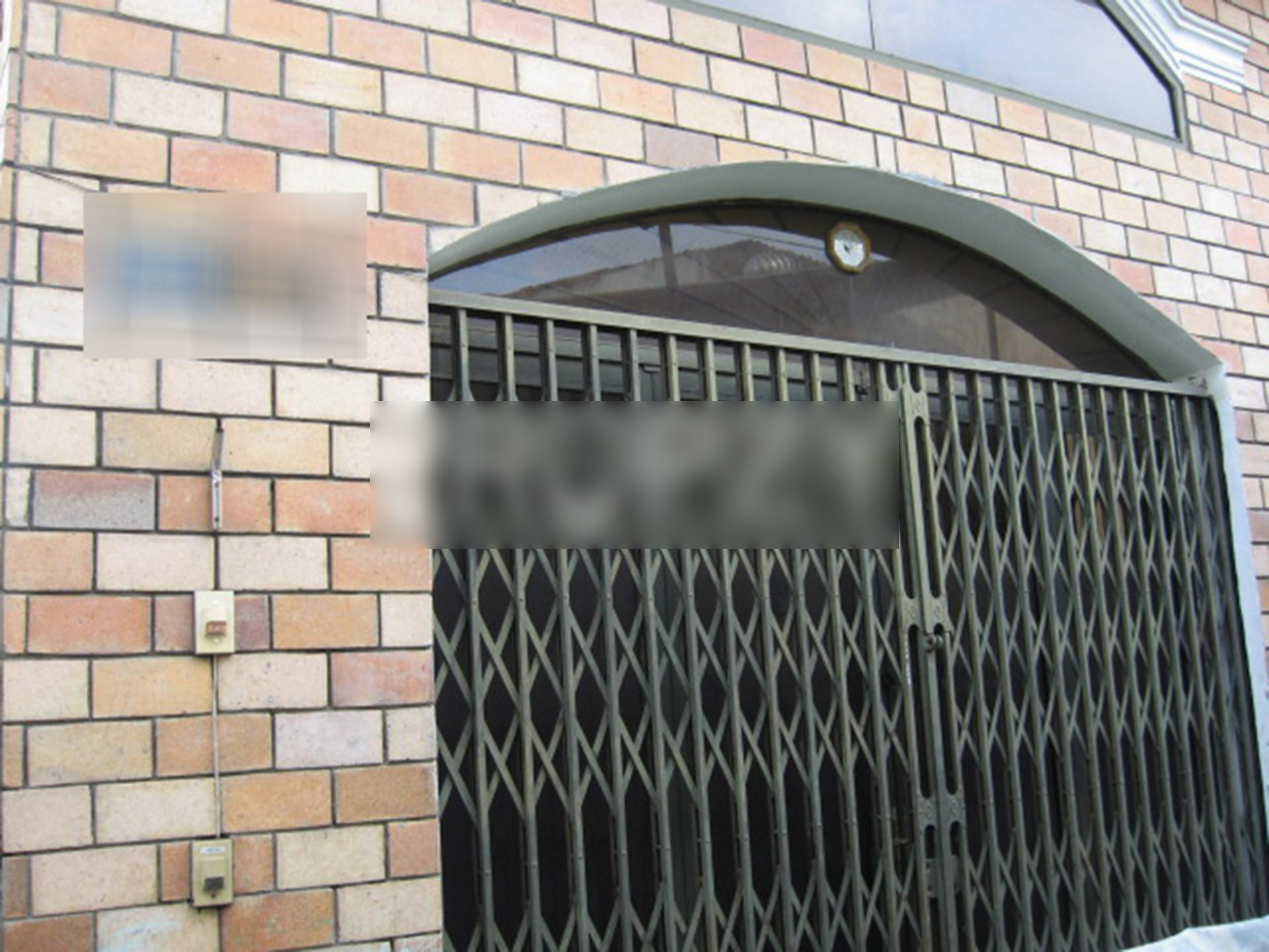 Bán nhà mặt tiền kinh doanh - Đối diện bệnh viện lớn