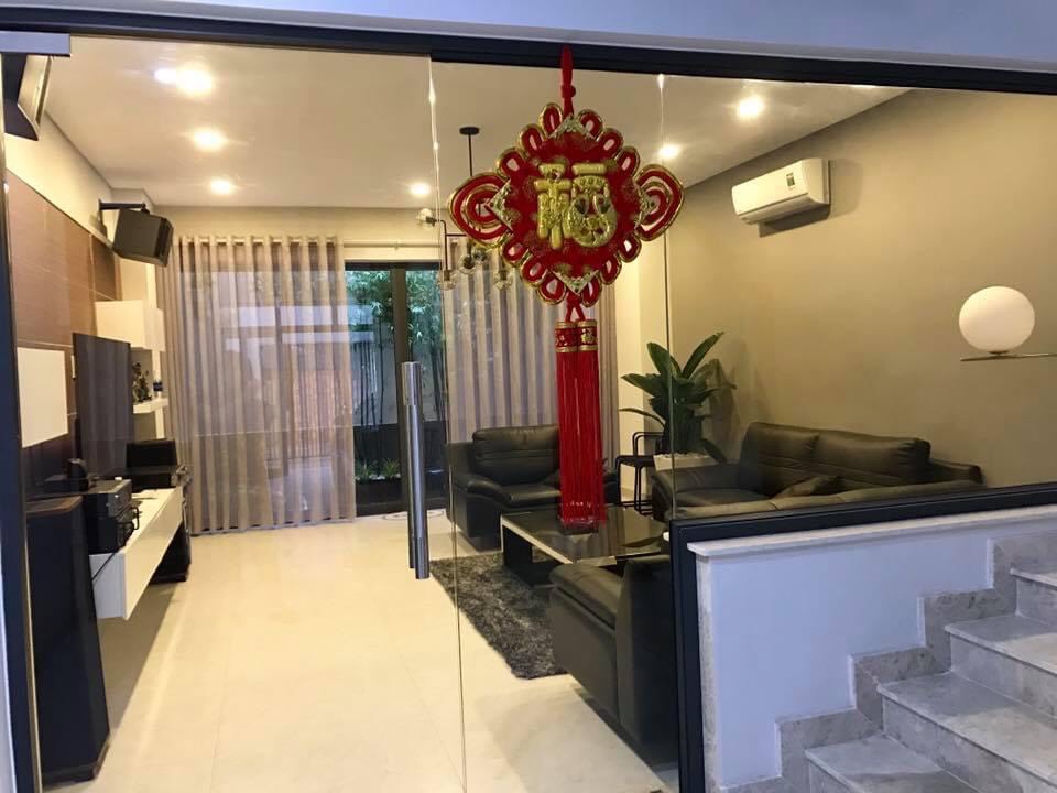 Bán nhà đẹp 3 lầu khu VIP nhất Bình Phú - 5x24m