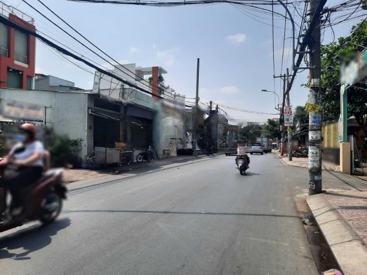 Nhà bán mặt tiền kinh doanh ngay chợ P10 Q6 - 6.4 x 32.65m - nở hậu L 10.14m