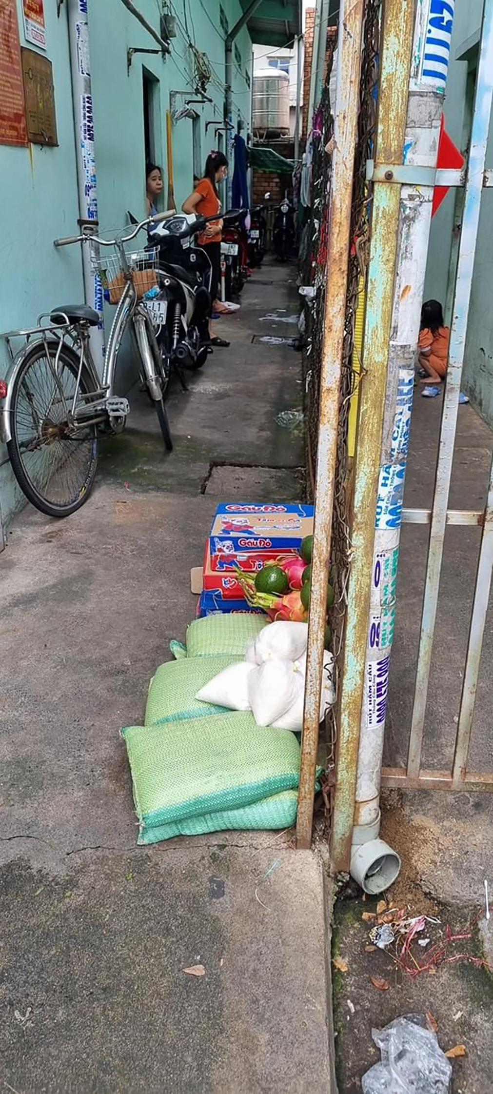 Bán phòng trọ 5x20m 6 phòng trọ - gần Ponchen