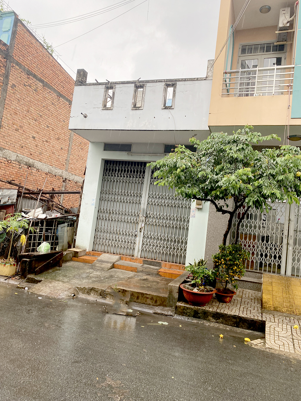 Bán nhà 4x14m mặt tiền khu Lý Chiêu Hoàng - Gần Bình Phú