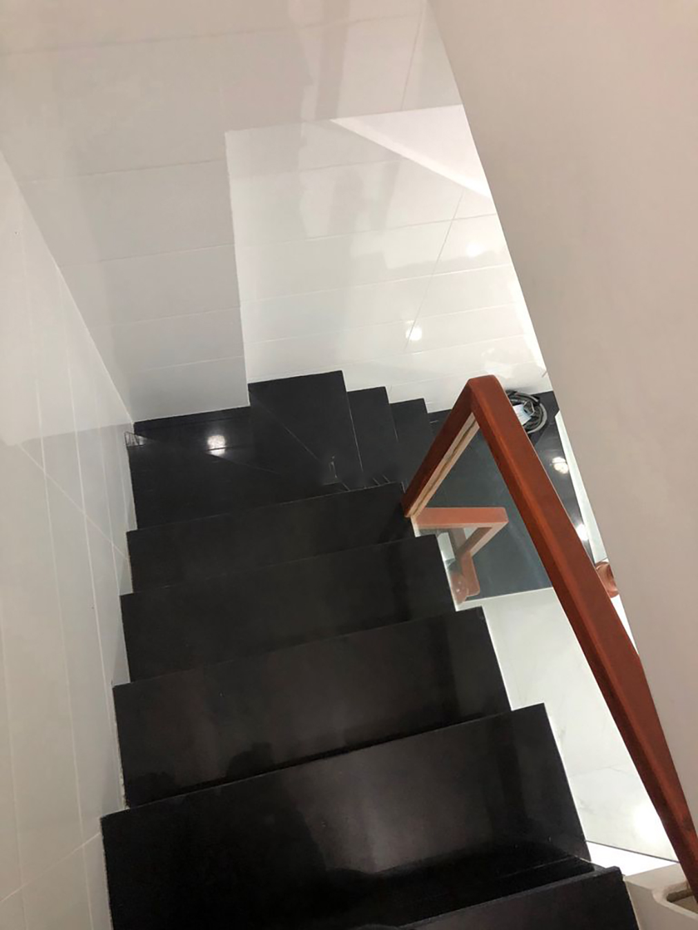 Bán nhà Quận 6 - Gần công viên Bình Phú- Đang cho thuê 11 triệu/1 tháng