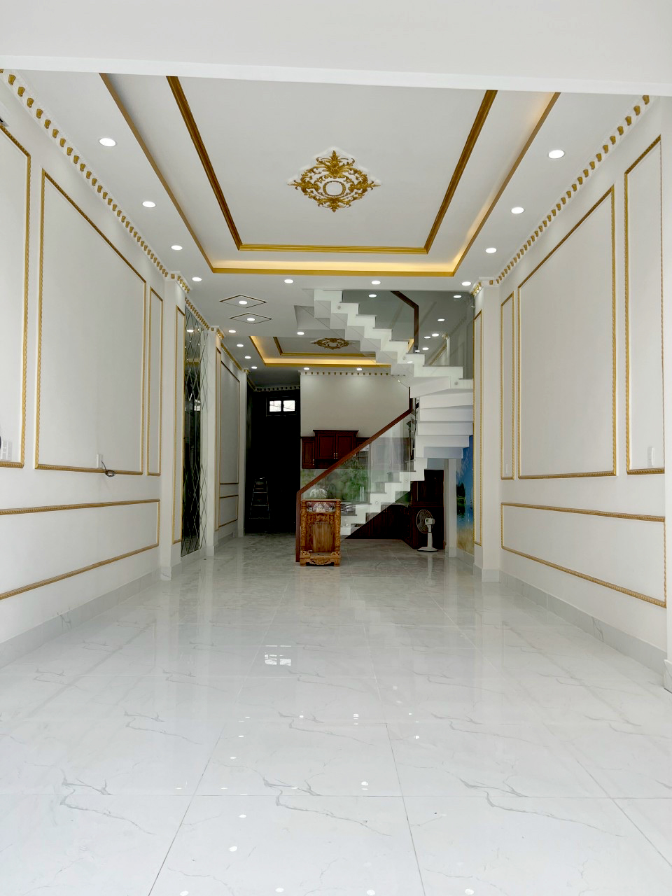 Bán nhà 4.5x16m mặt tiền kinh doanh - Gần Aeon Bình Tân