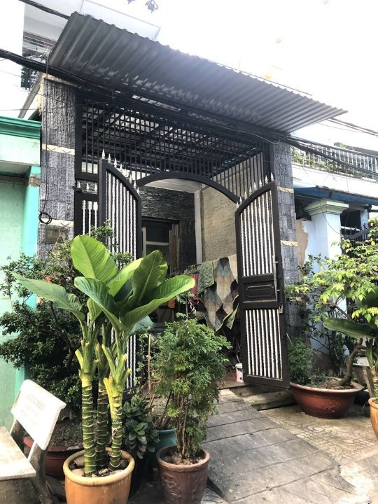 Bán Nhà Đường 11m Khu Cư Xá Phú Lâm D - 1 trệt 2 lầu sân thượng ở liền