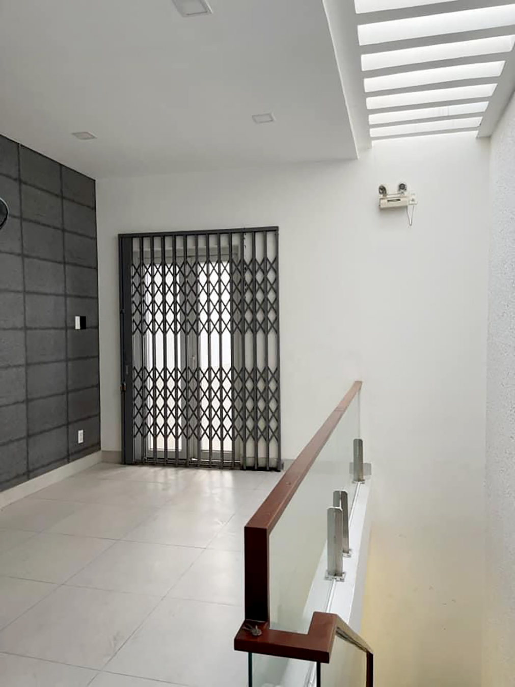 Bán nhà 4x20m 2 mặt tiền trước sau - Gần Quận 6 , đang cho thuê 18 triệu