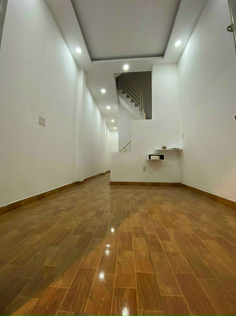 Bán nhà đẹp 3m x 10m khu nội bộ Bình Phú - Gần trường học , công viên