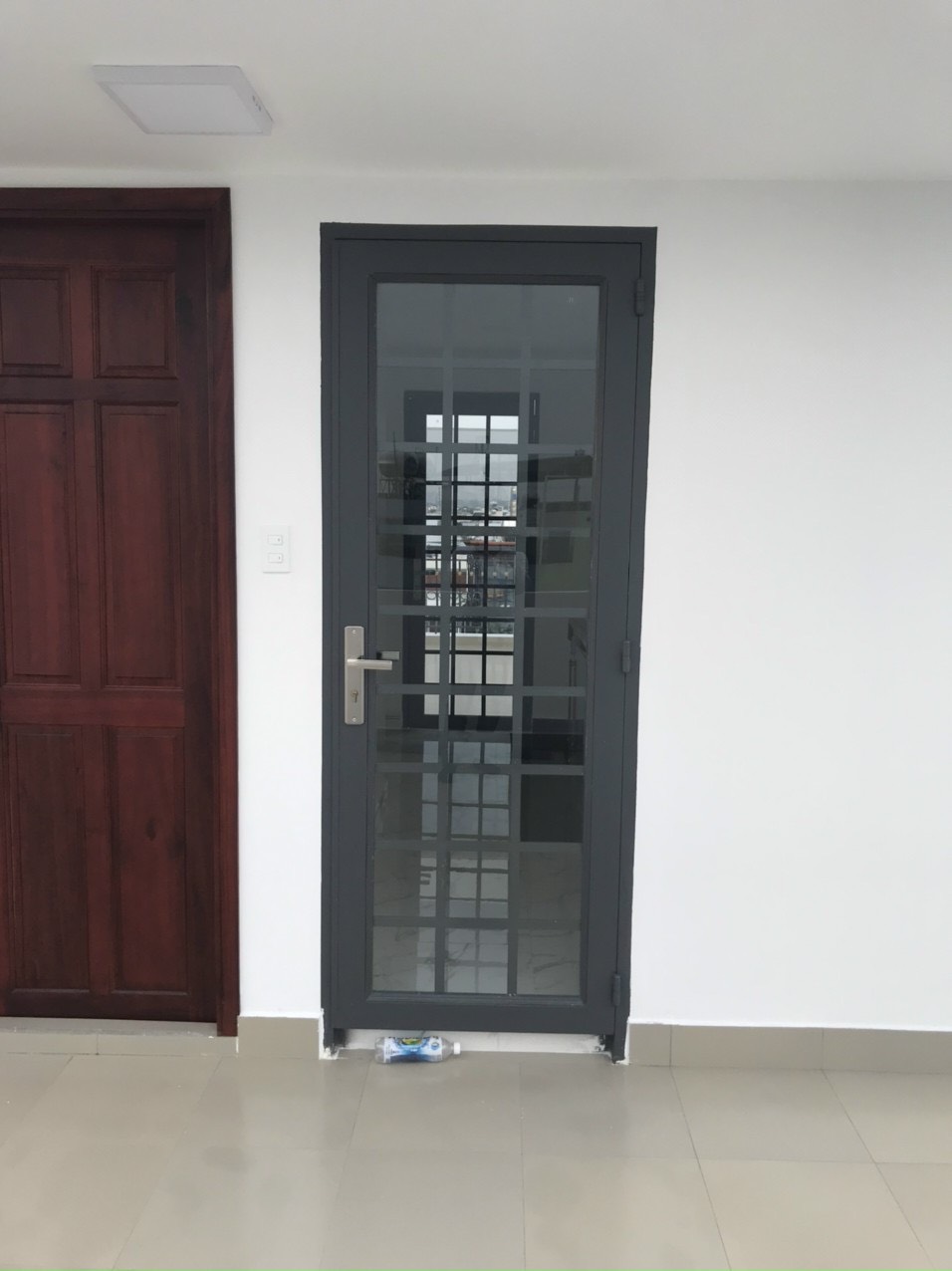 Bán nhà 6.89m x 12.04m có thang máy ở Tên Lửa Bình Tân - Giáp Quận 6