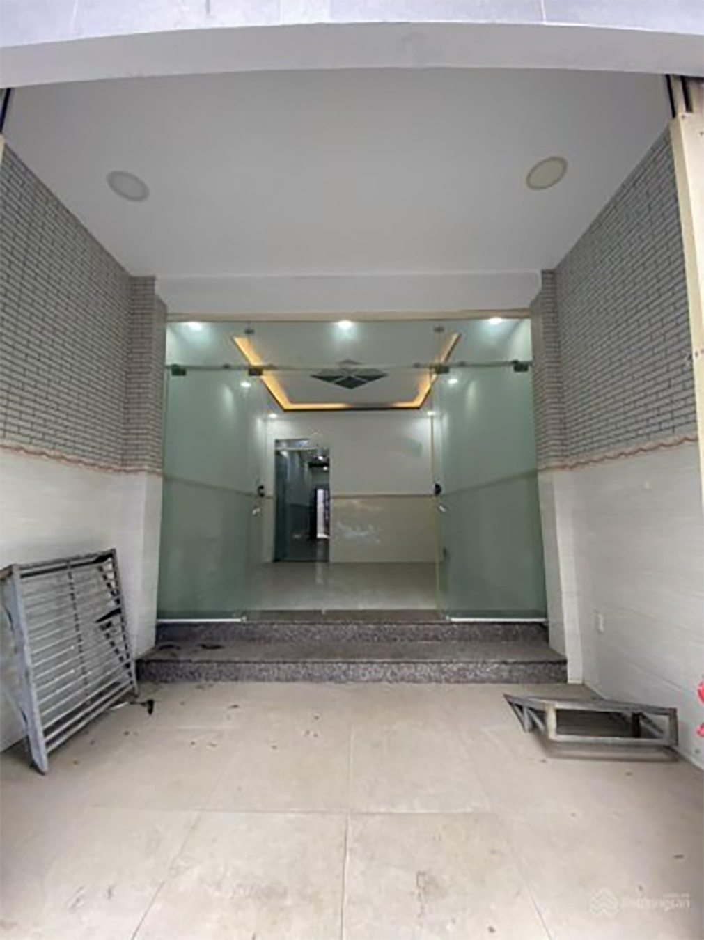 Bán nhà cách mặt tiền đường An Dương Vương Quận 6 20m