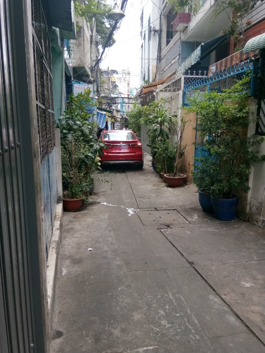 Hẻm xe hơi đến nhà - Lãnh Binh Thăng, P12, Q11 - Cách mặt tiền chỉ 15m