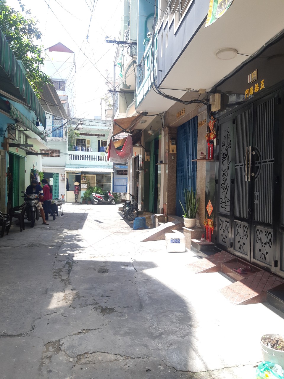 Hẻm Xe hơi thông - Hàn Hải Nguyên P2, Q11. 3 tầng sân thượng. Vào ở liền.