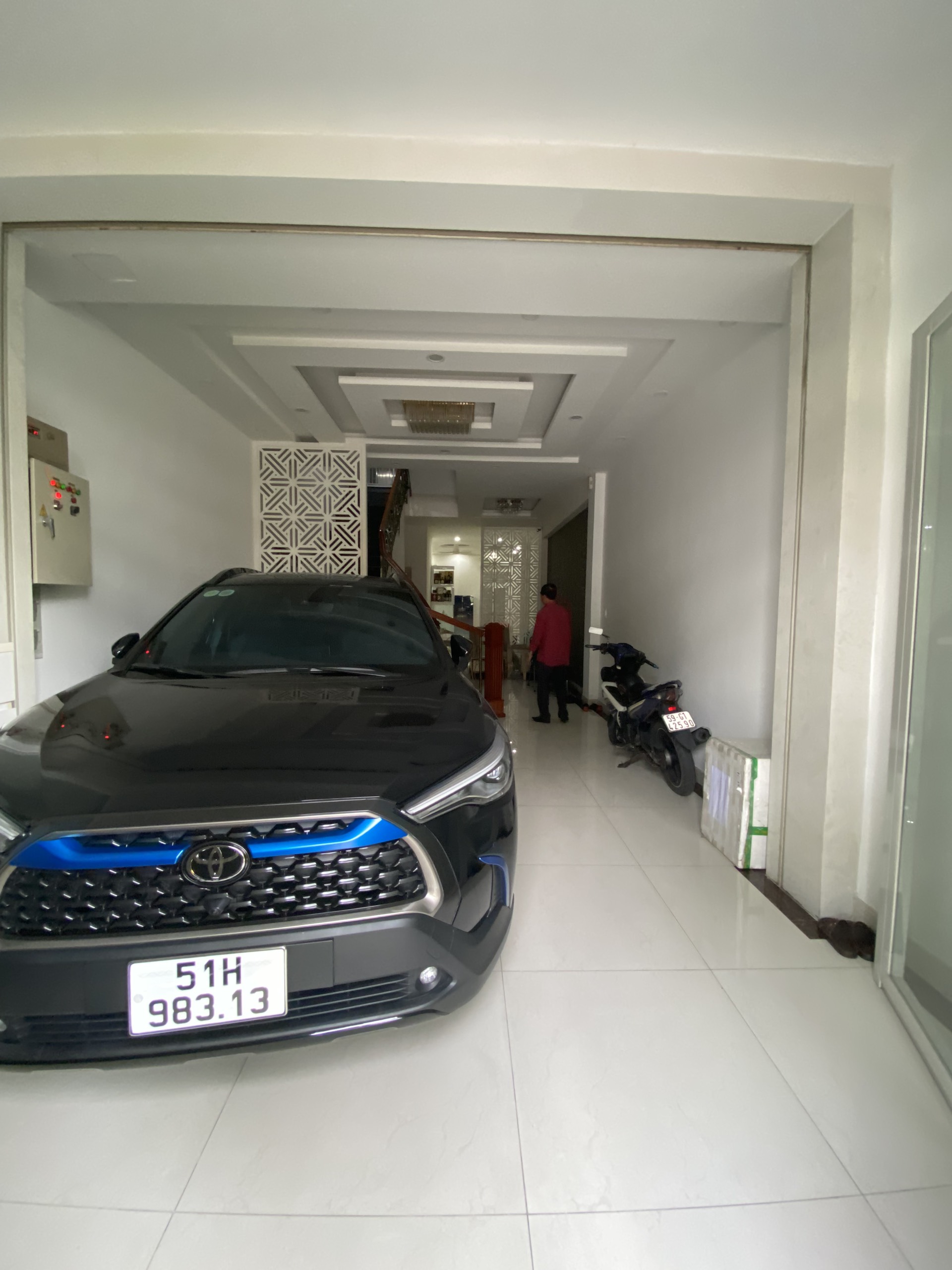 Bán nhà mặt tiền kinh doanh Tên lửa