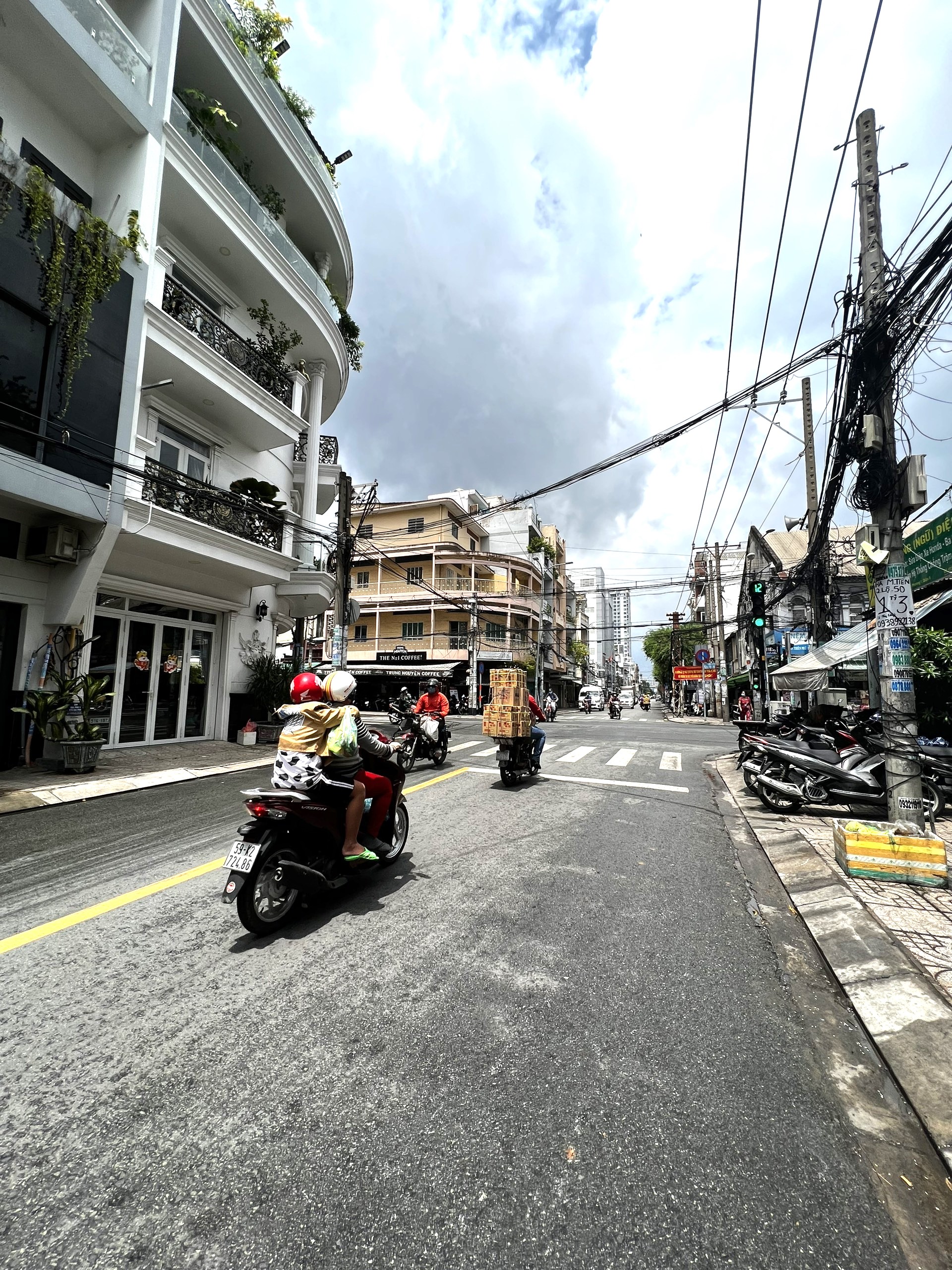 Bán Nhà MTKD Khu Chợ Lớn P1 Q6 - 4.3 x 28.56m