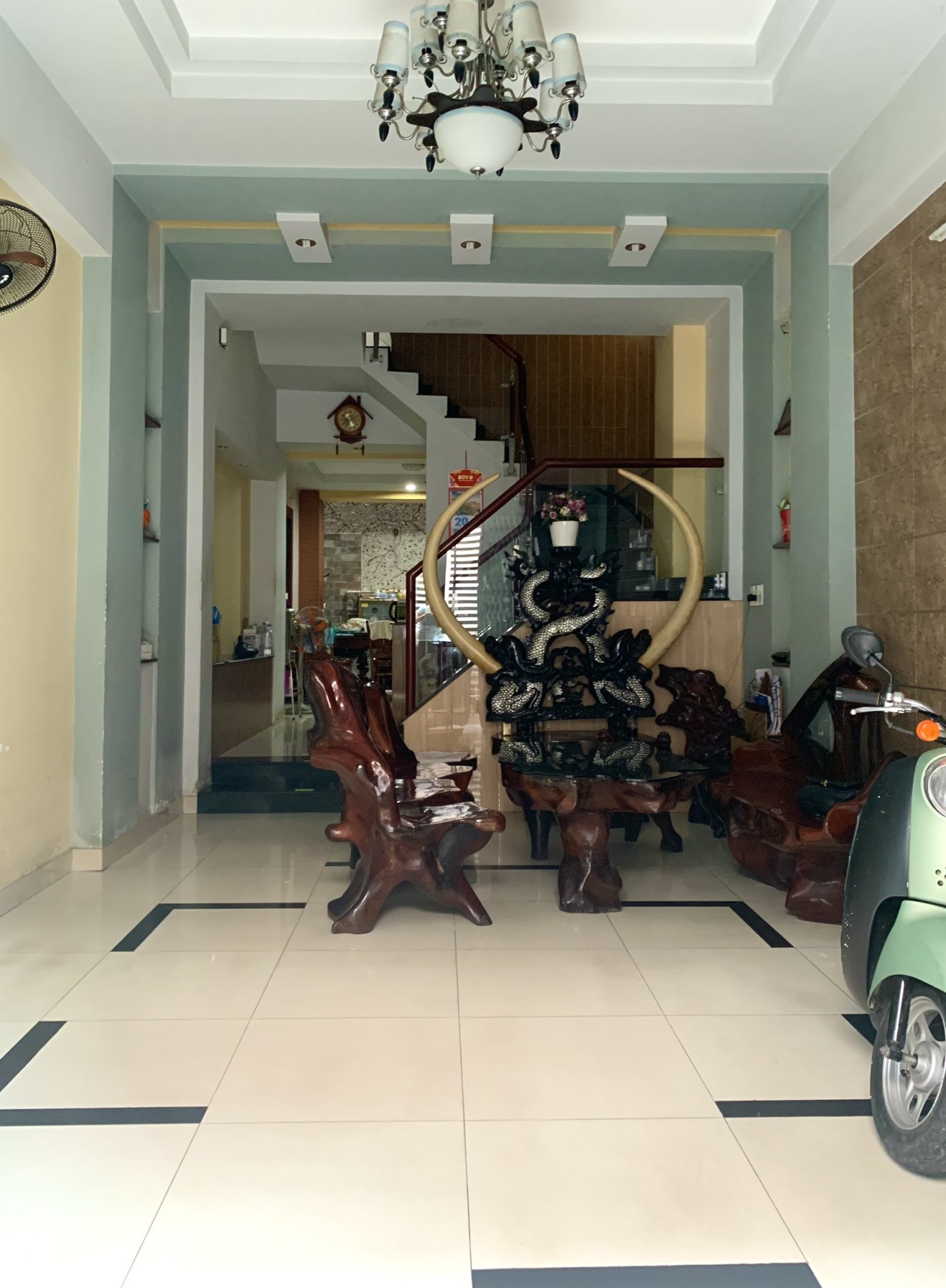 HẺM BA GÁC - LẠC LONG QUÂN P5, Q11 - 4 TẦN (CÓ SÂN THƯỢNG) - 5PN 5WC