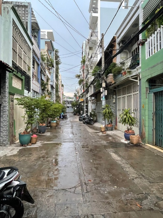 MẶT TIỀN NỘI BỘ - LẠC LONG QUÂN (NỐI DÀI) - XE HƠI TẬN CỬA DI CHUYỂN THÔNG.