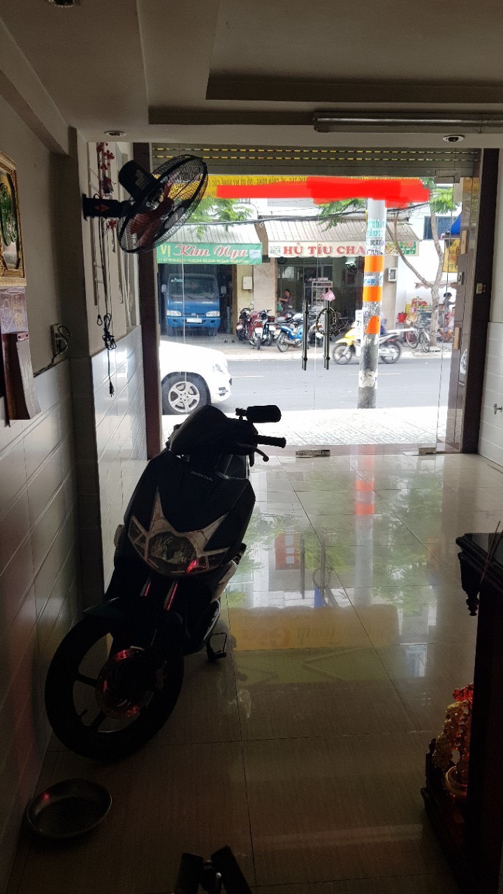 Bán nhà mặt tiền kinh doanh khu Chợ Lớn