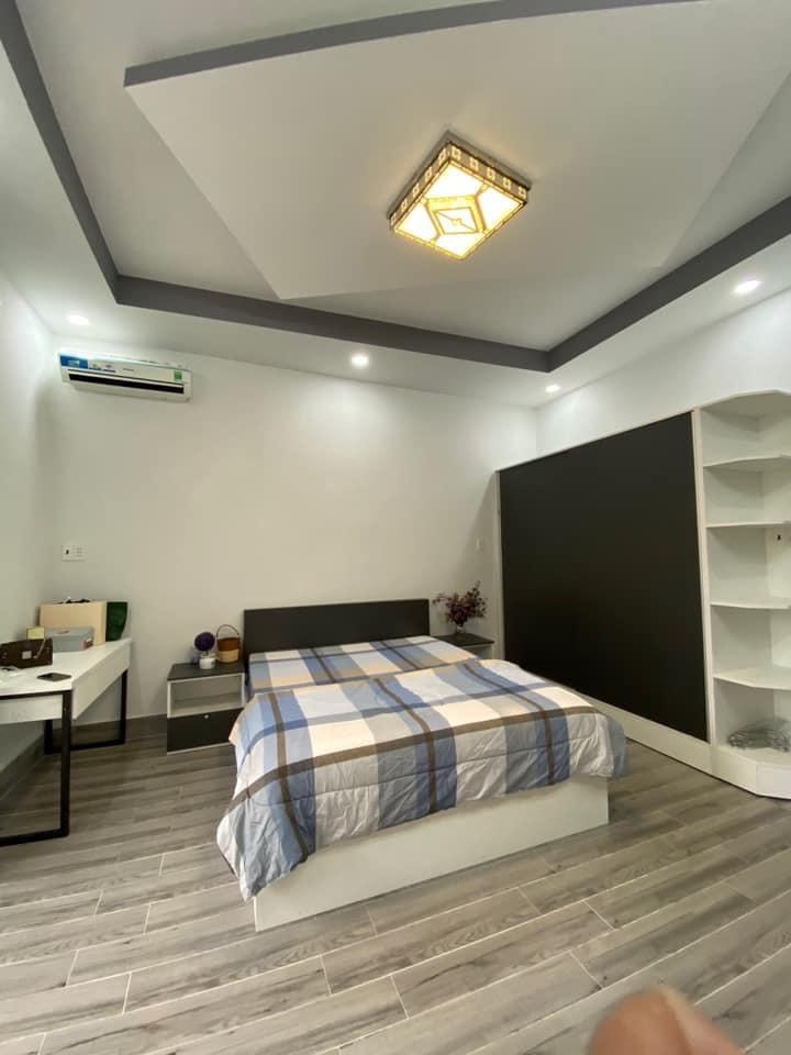 Bán nhà mặt tiền kinh doanh 4.2x 22.3m khu Tên Lửa -Gần công viên Phú Lâm