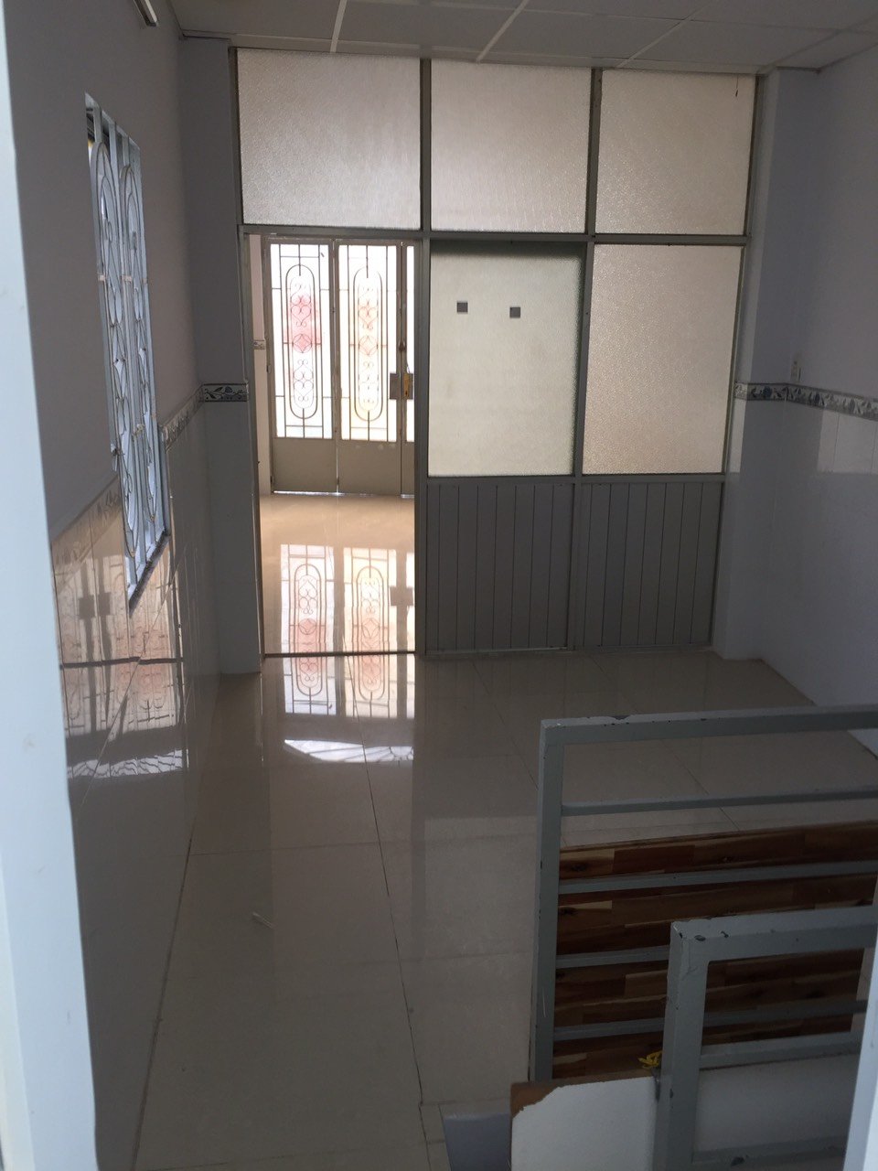 Bán nhà đẹp gần chợ Bình Tiên