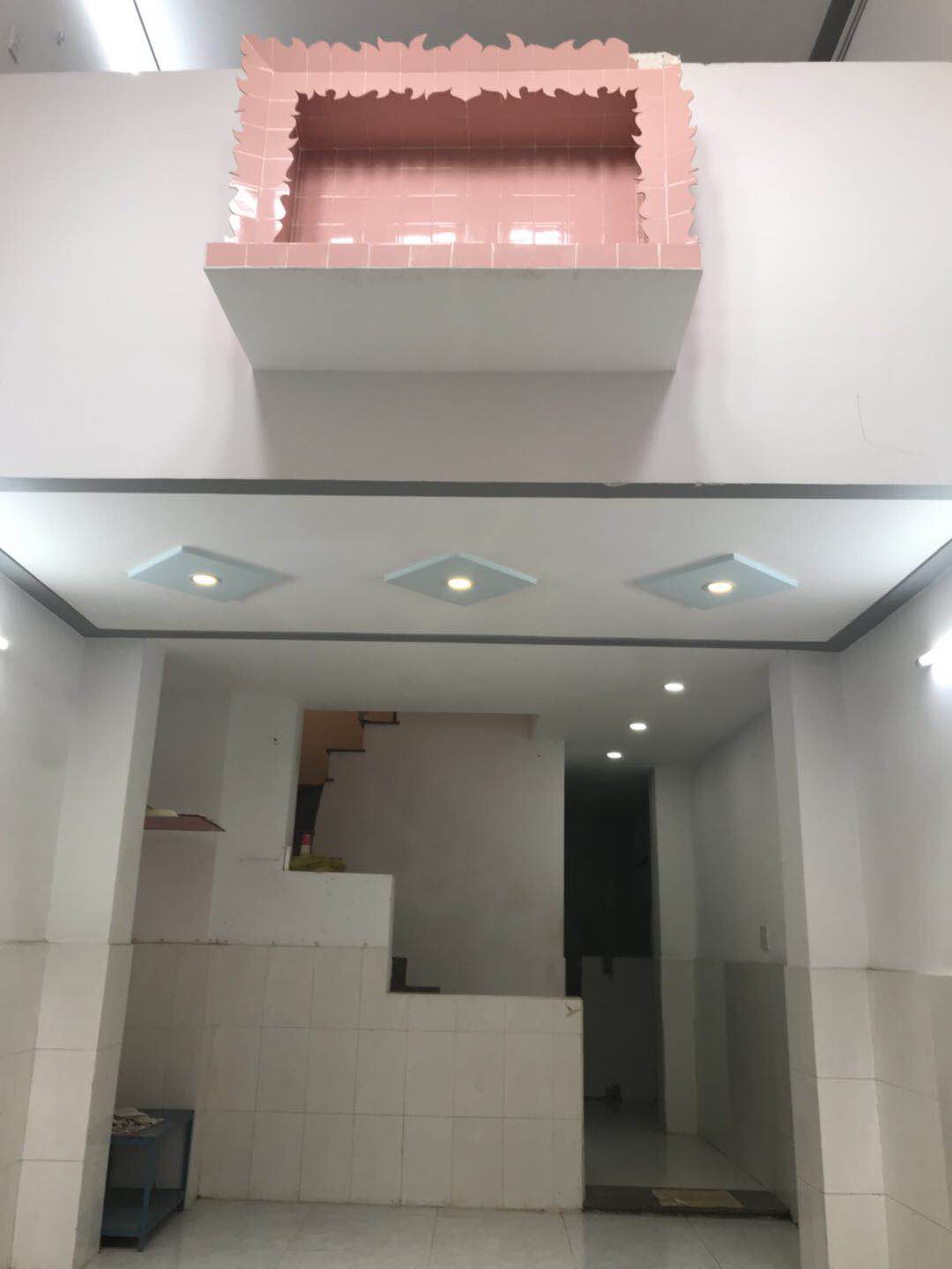 Bán nhà đẹp vào ở ngay khu chợ Bình Tiên - Gần cầu Phạm Văn Chí