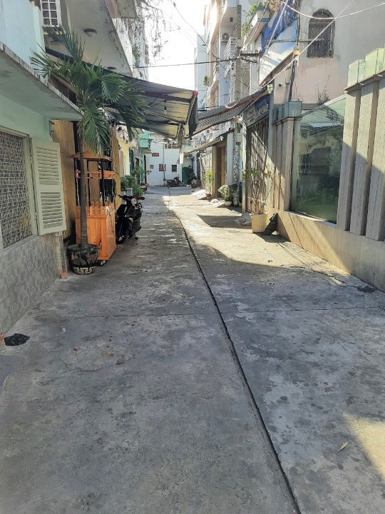 MẶT TIỀN NỘI BỘ - HẺM XE HƠI THÔNG - ĐƯỜNG 100 BÌNH THỚI, P14, Q11.