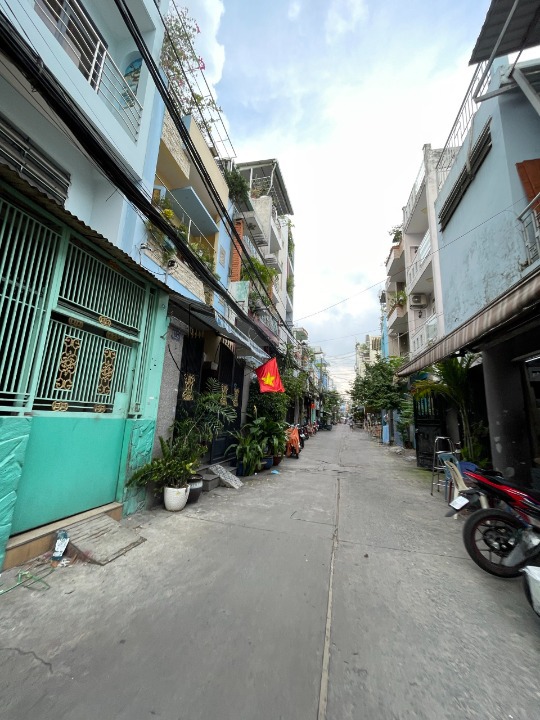 MẶT TIỀN HẺM KINH DOANH - ÔNG ÍCH KHIÊM P14 Q11 - 4m x 12m, 5 TẦNG - 5PN 4WC.