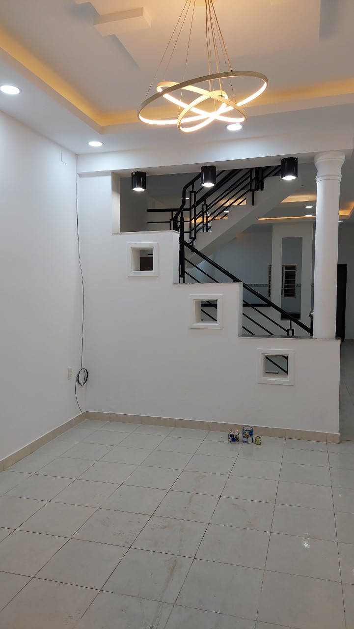 Bán nhà trong khu Nam Hùng Vương 4x16m , đang cho thuê 12 triệu