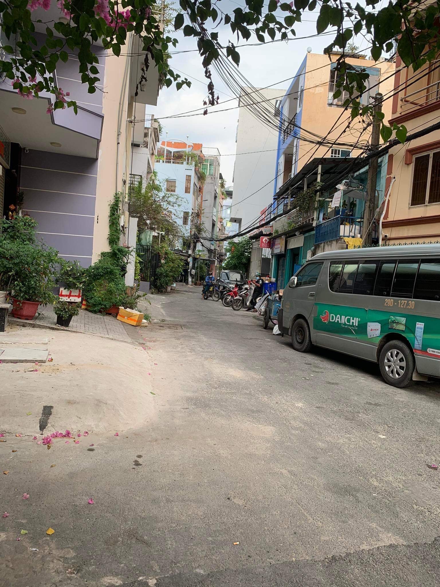 Bán Nhà Hẻm Hậu Giang Thông Ra Chợ Lớn Q6 - 2.28 x 19m