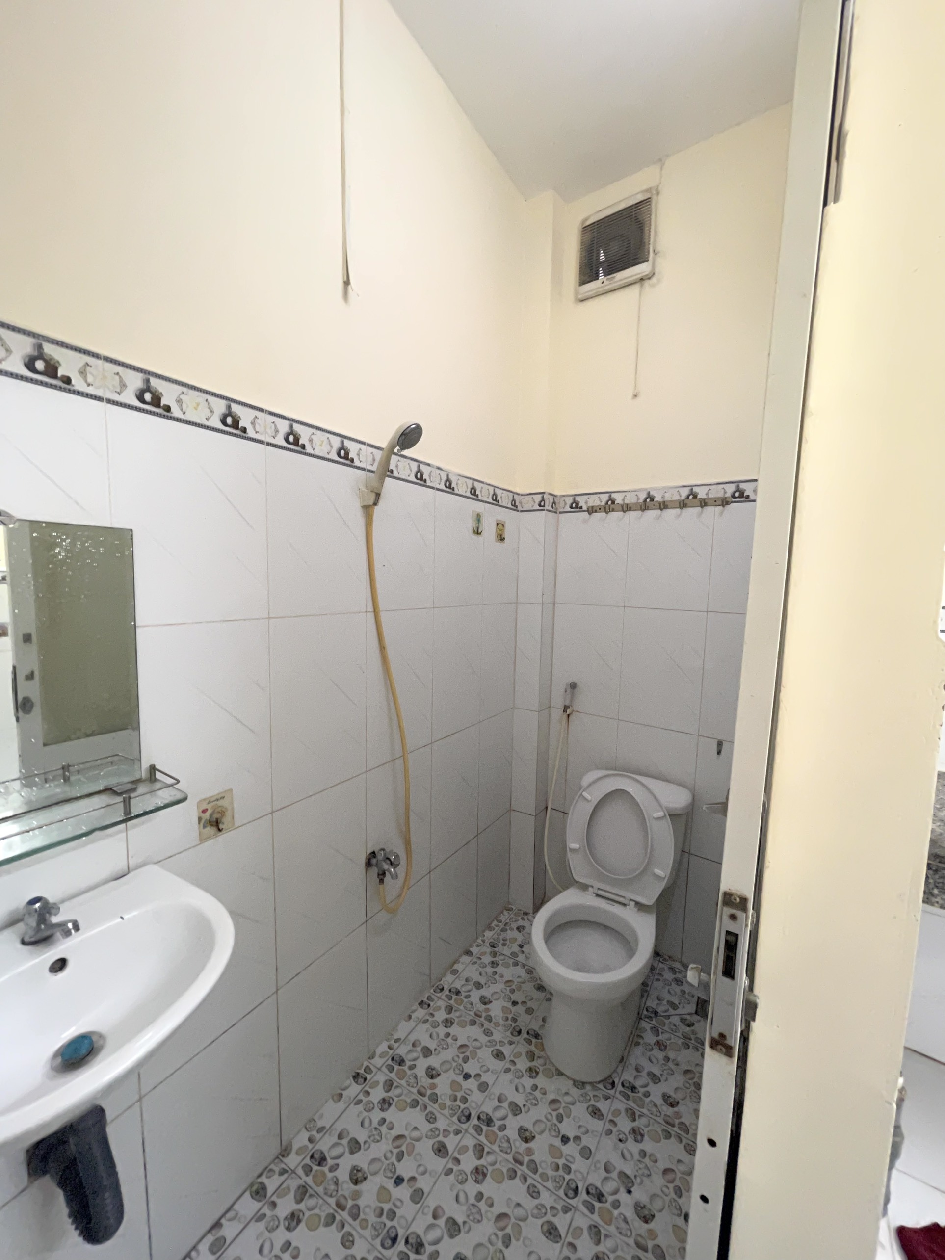 Nhà Hẻm  Mai Xuân Thưởng giá tốt, - 2.97 x 8.01m