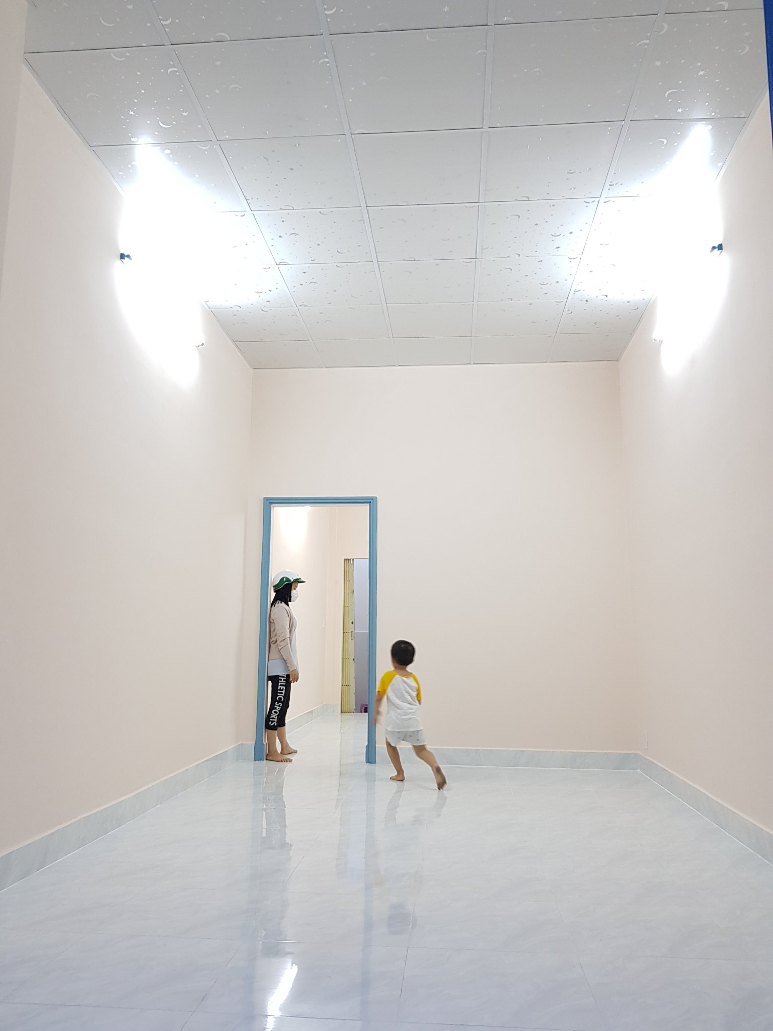 BÁN NHÀ MỚI  ĐƯỜNG SINCO GẦN KHU TÊN LỬA - 3.25 X 10.97m