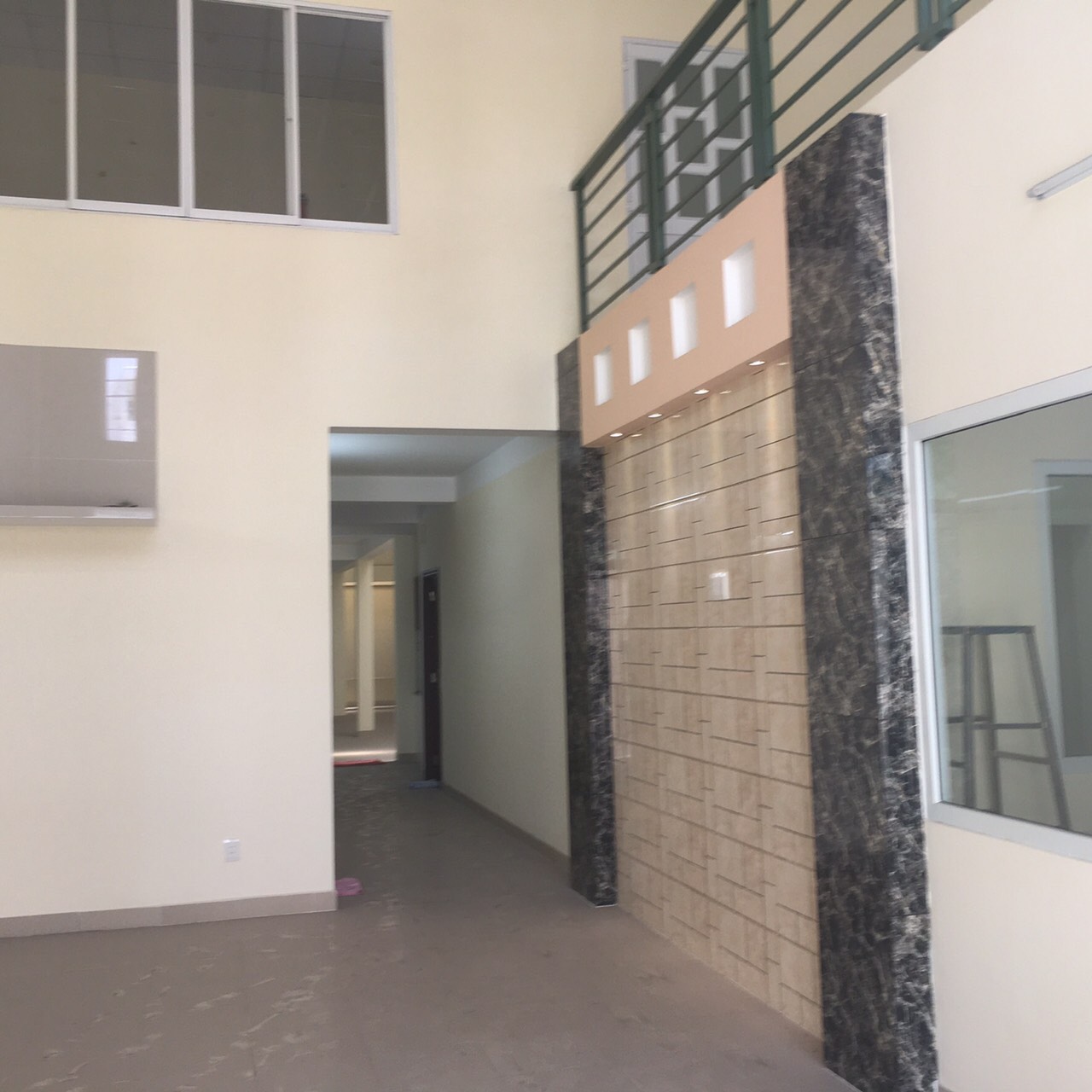 BÁN NHÀ ĐÔI 2 CĂN HẺM XE TẢI TỈNH LỘ 10 - 8.2 x 37m