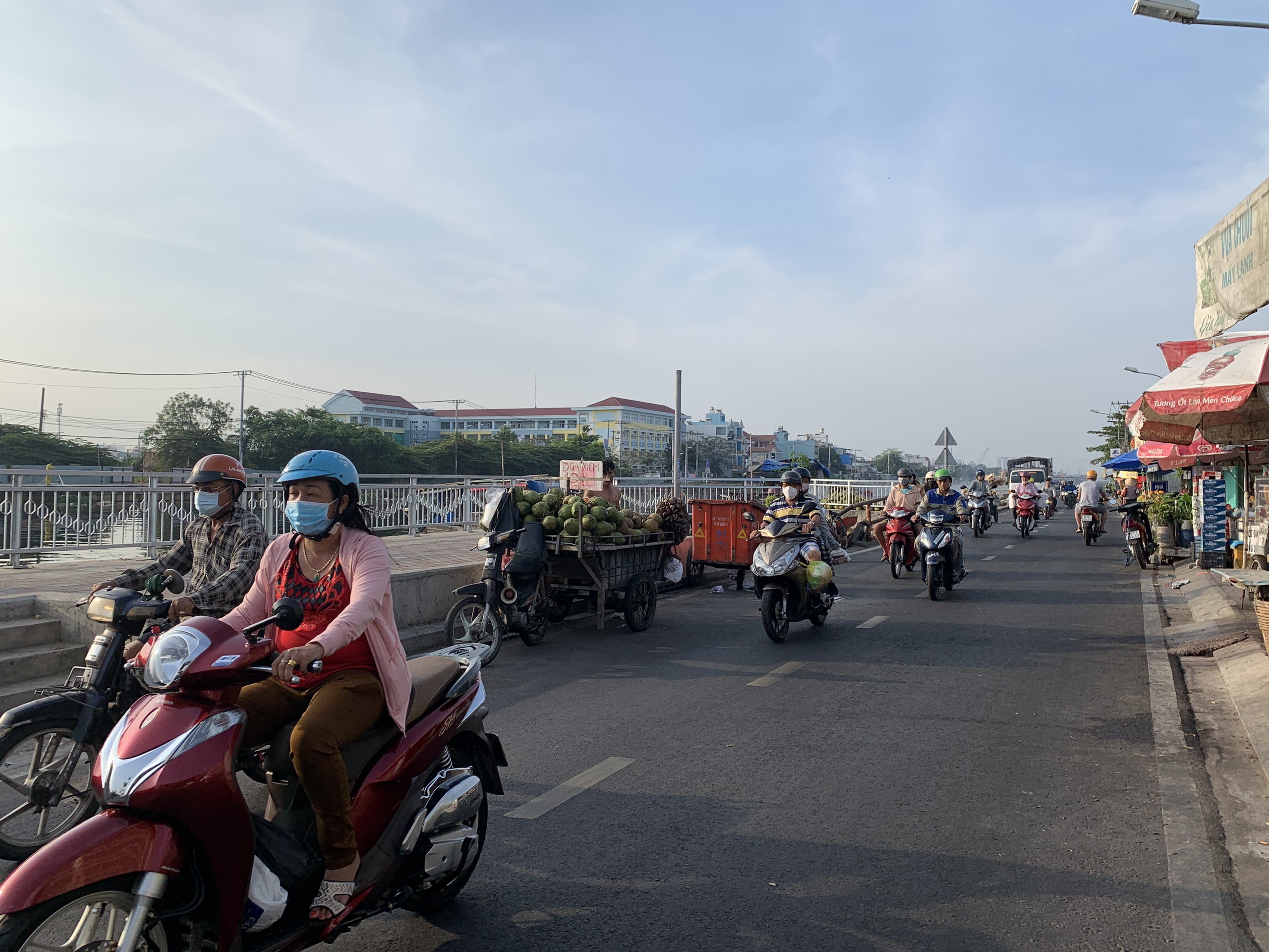 Cho thuê nhà MTKD giáp Q6