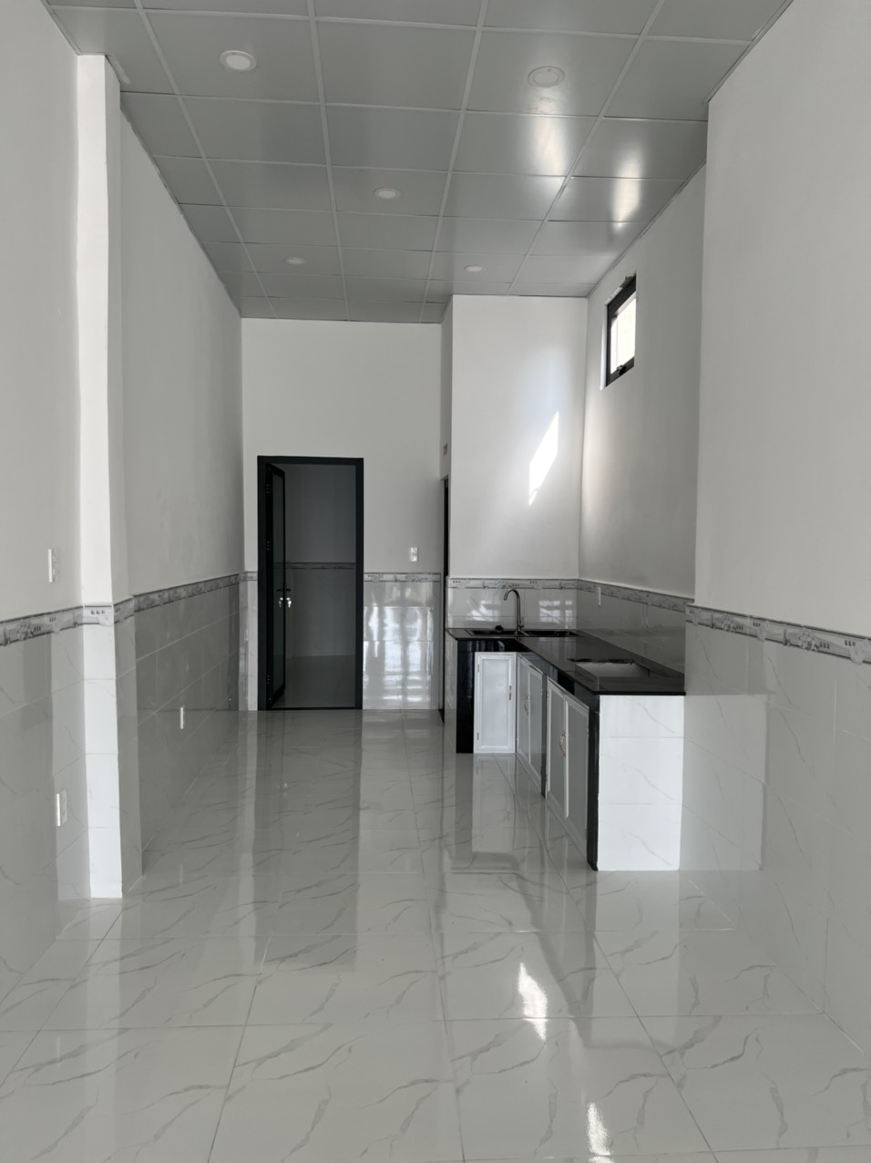 Bán mặt tiền kinh doanh đường Phú Định