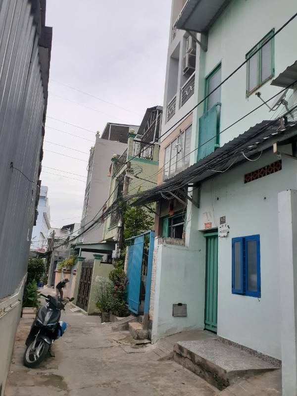 Bán nhà trọ có doanh thu giáp khu Bình Phú quận 6