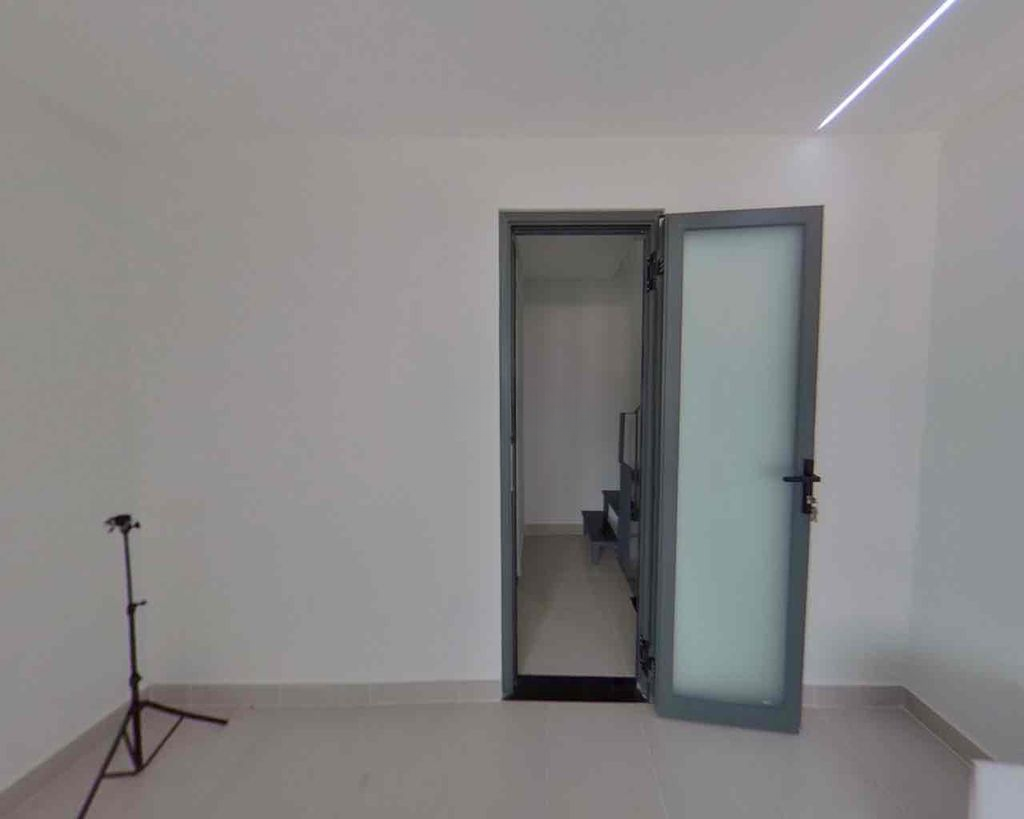 Bán Nhà Gần Mặt Tiền Đường 16m Khu Chợ Lớn P1 Q6 - 3.72x4.8m