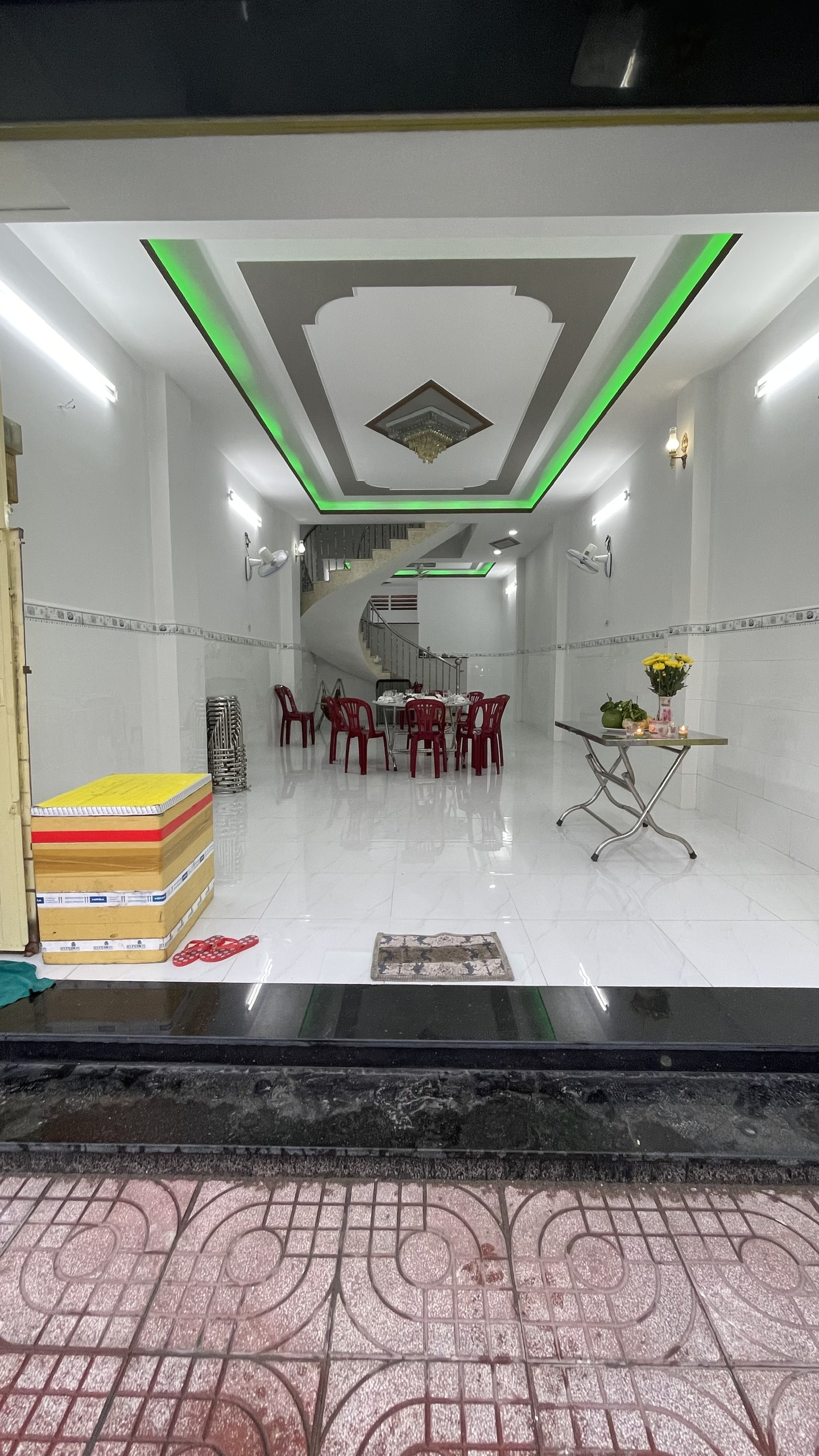 Bán nhà mặt tiền kinh doanh Tân Hoà Đông