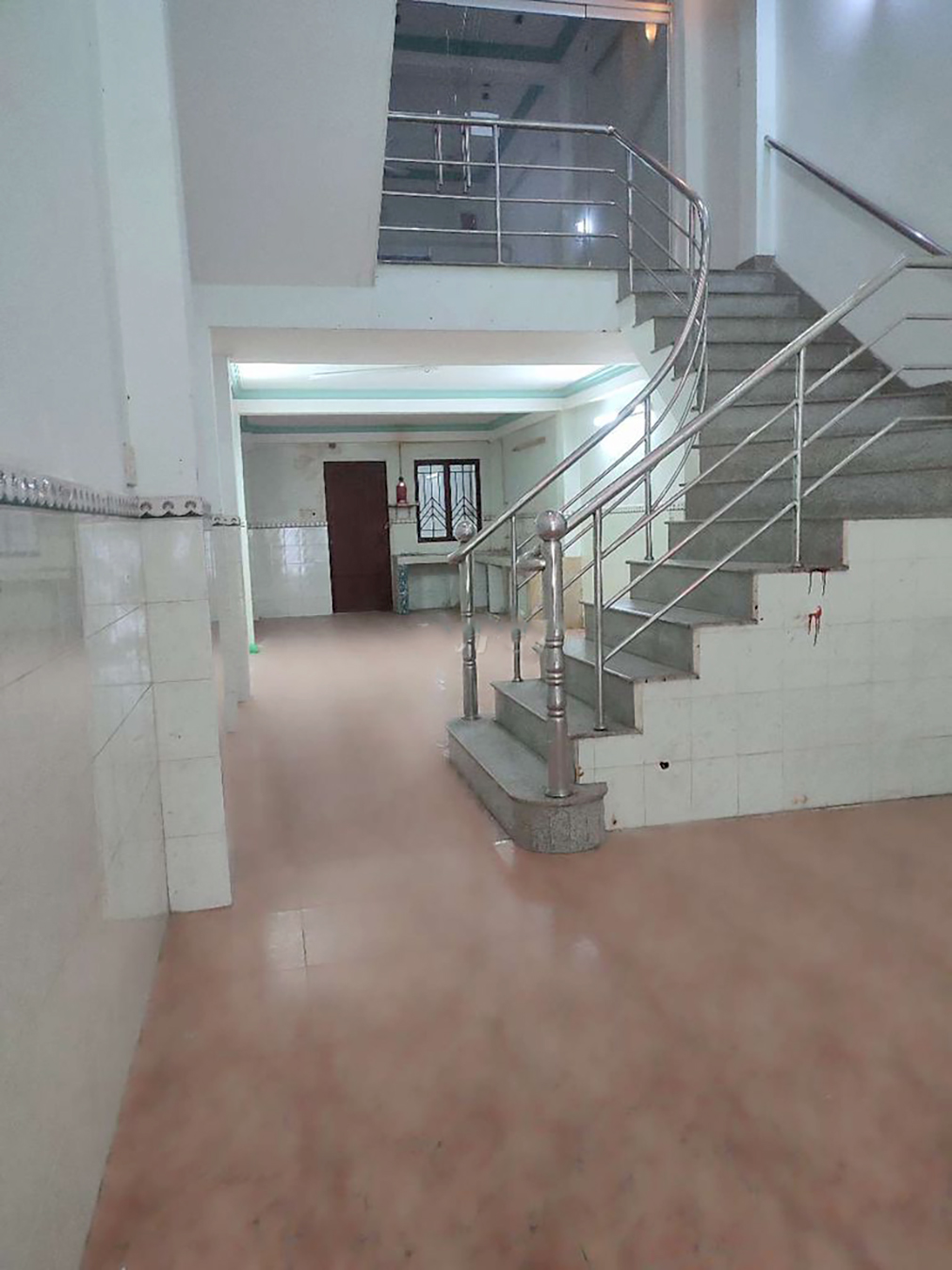 nhà nội bộ Bình Phú 1 ,  đang cho thuê 20 triệu , gần công viên Bình Phú