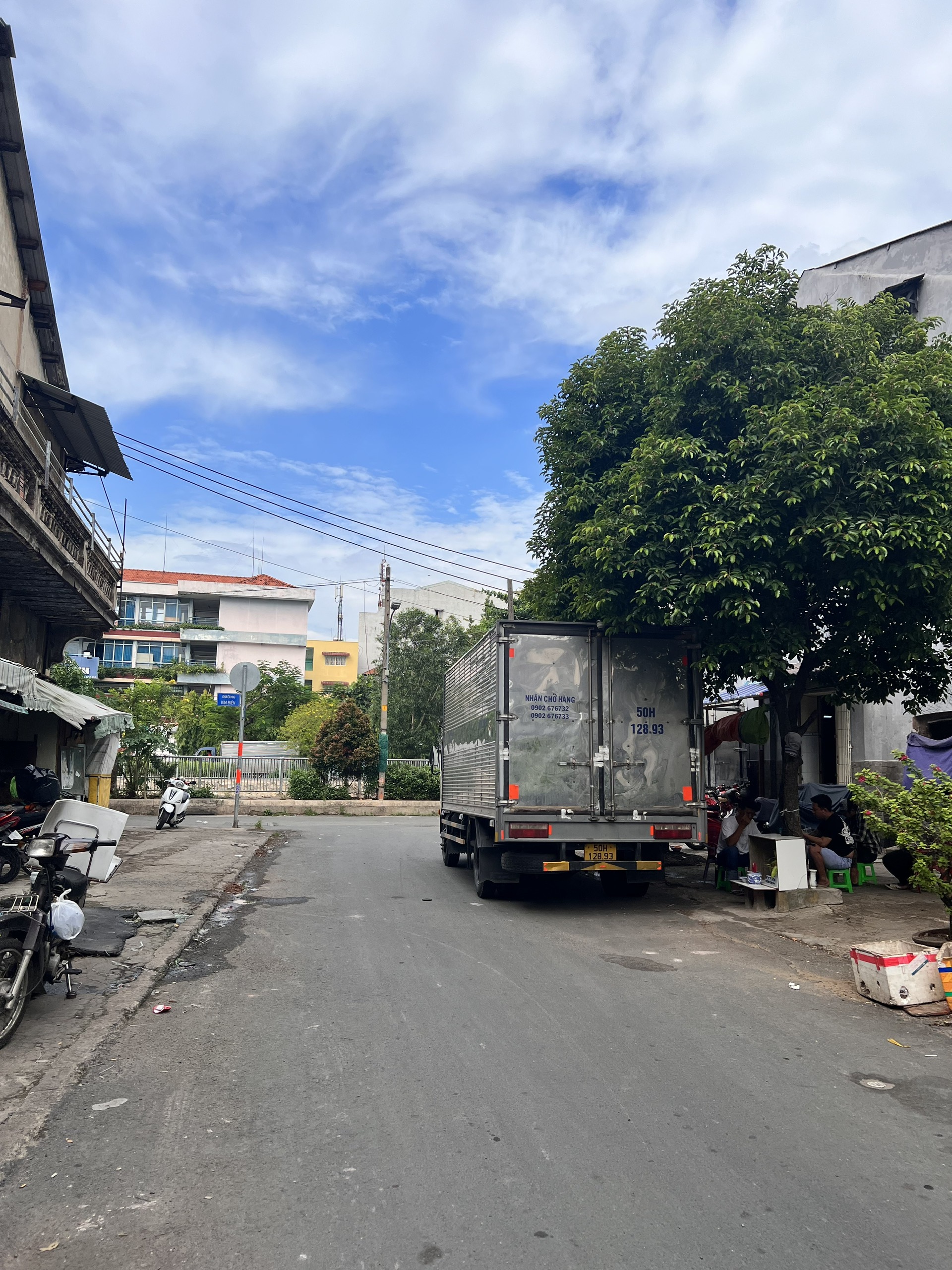 Bán Nhà Mặt Tiền Đường Gần Khu Chợ Lớn Q6 - Kinh Doanh Đông Đúc