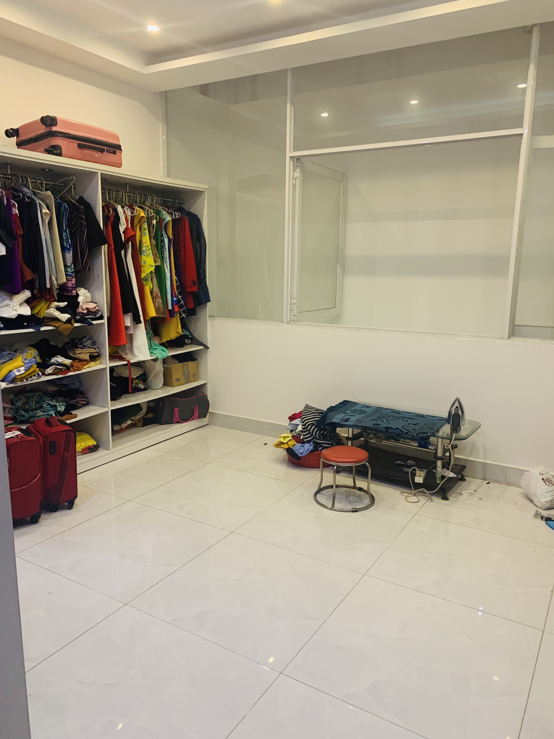 Bán nhà mặt tiền nội bộ khu Tên Lửa