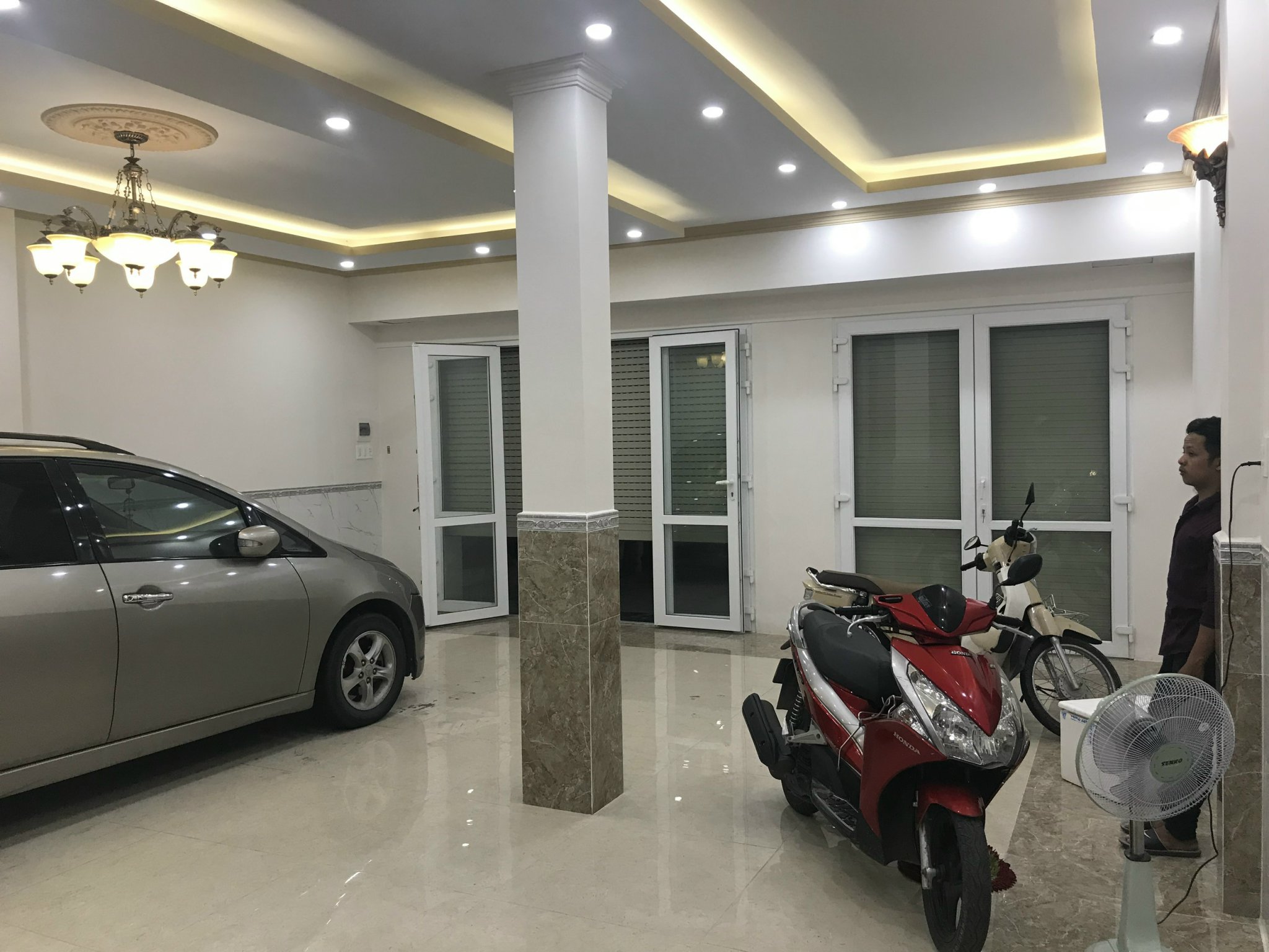 Bán nhà mặt tiền Hậu Giang , gần cầu Hậu Giang