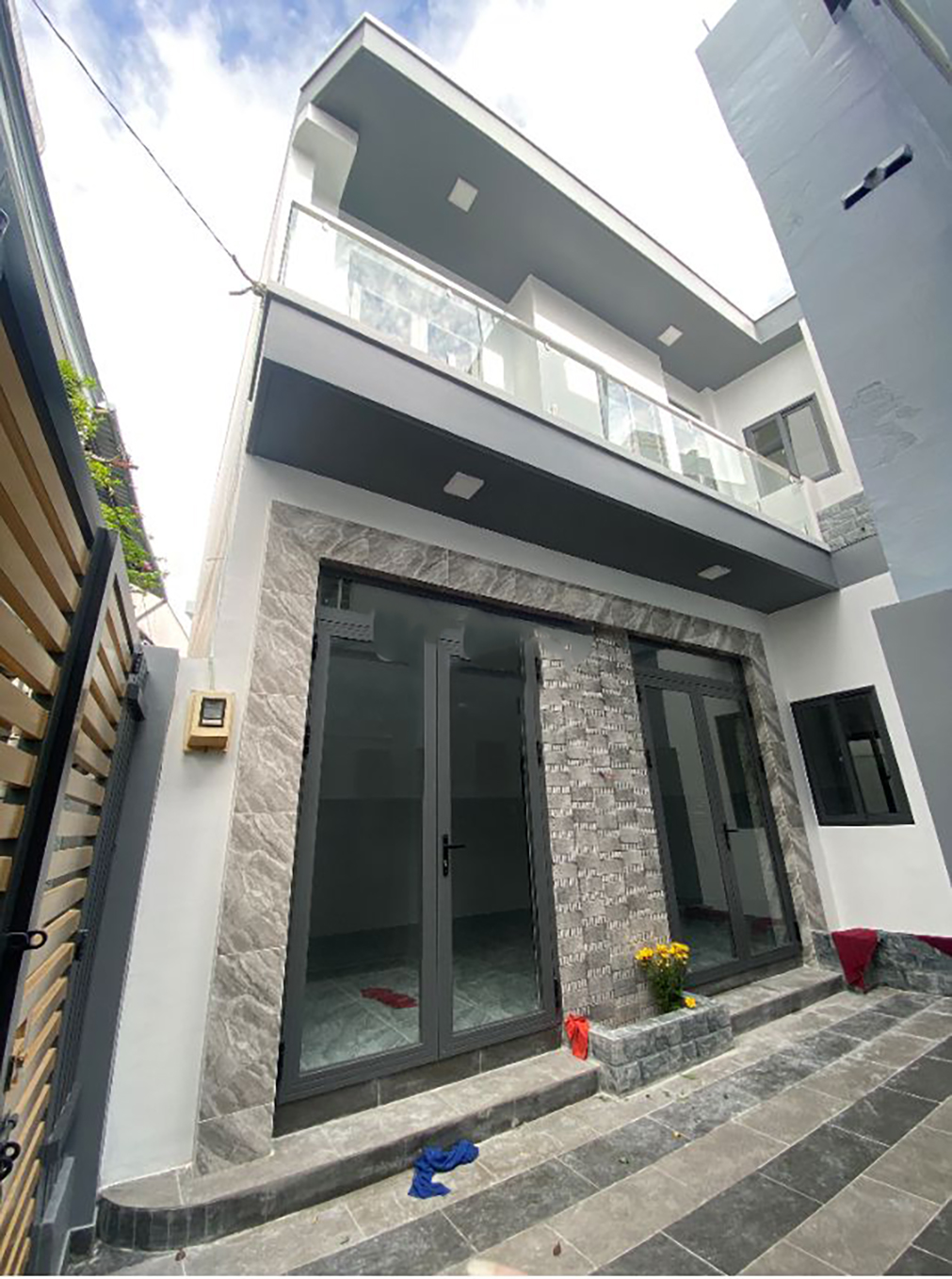 Bán nhà diện tích lớn khu chợ Bình Tiên