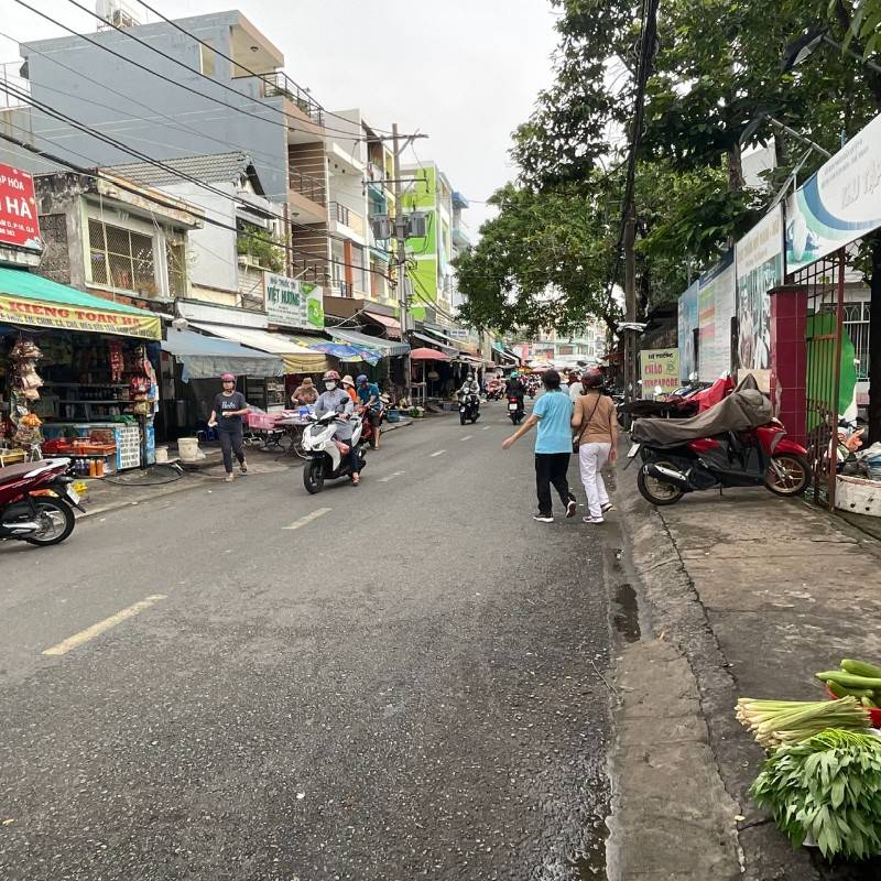 Bán Nhà 2 căn trong chợ Hồ Trọng Quý P10 Q6 - 8x17m