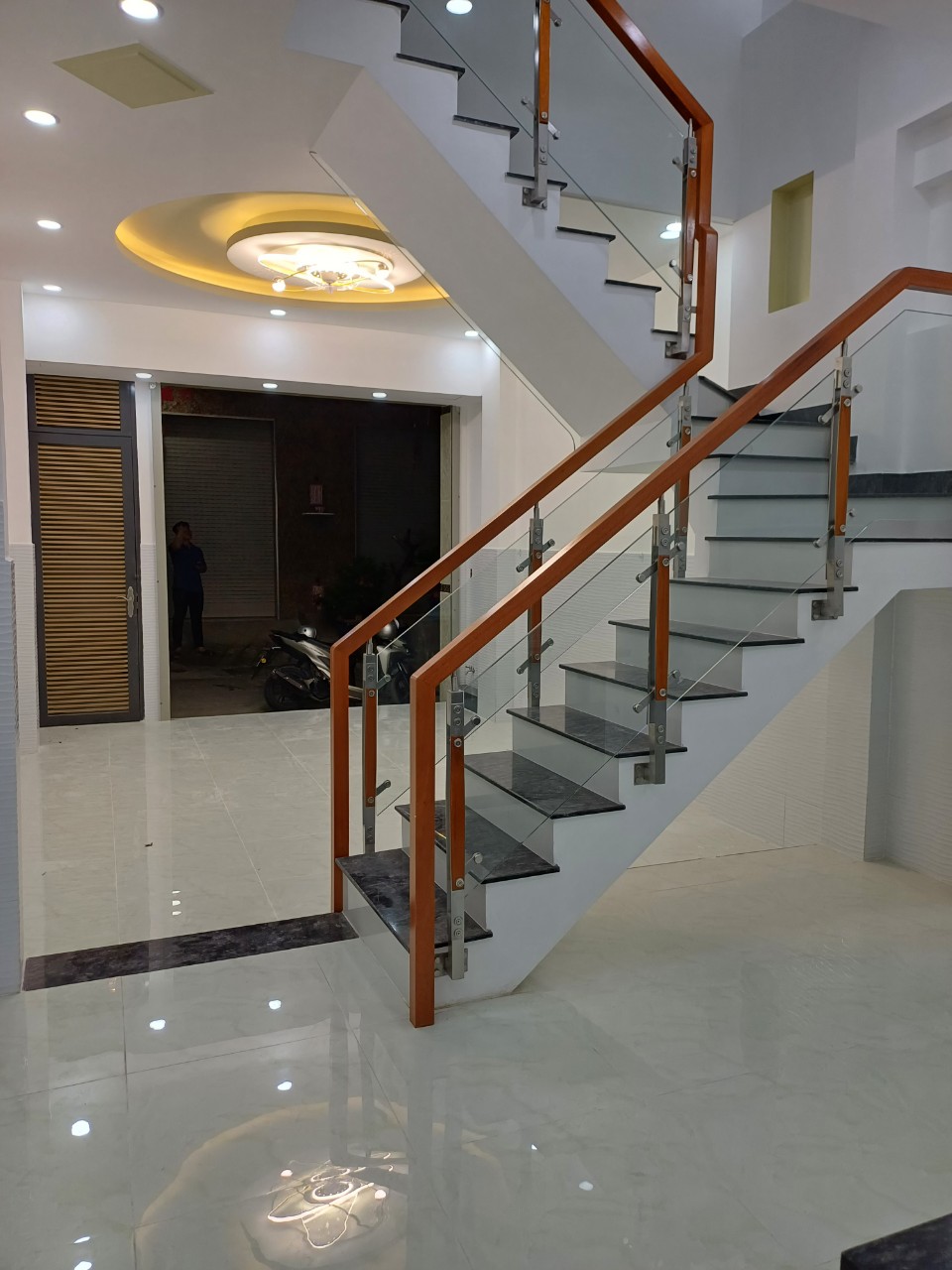 Bán nhà Bùi Tư Toàn - Gần Aeon Bình Tân