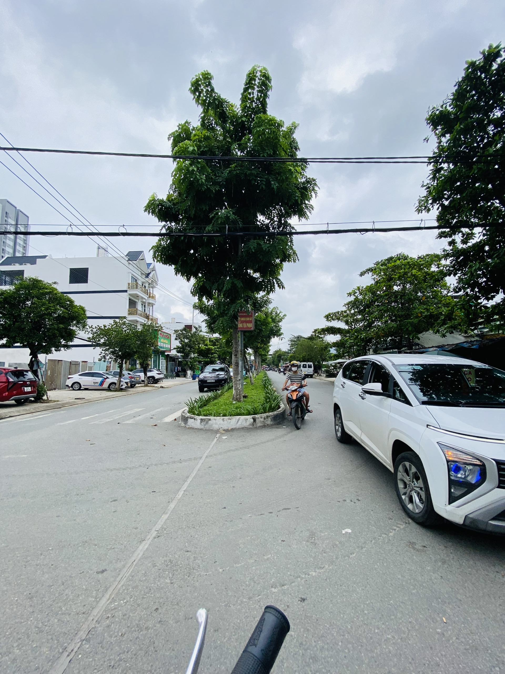 Bán nhà 16.8m x 28.6m mặt tiền kinh doanh - gần Aeon Bình Tân