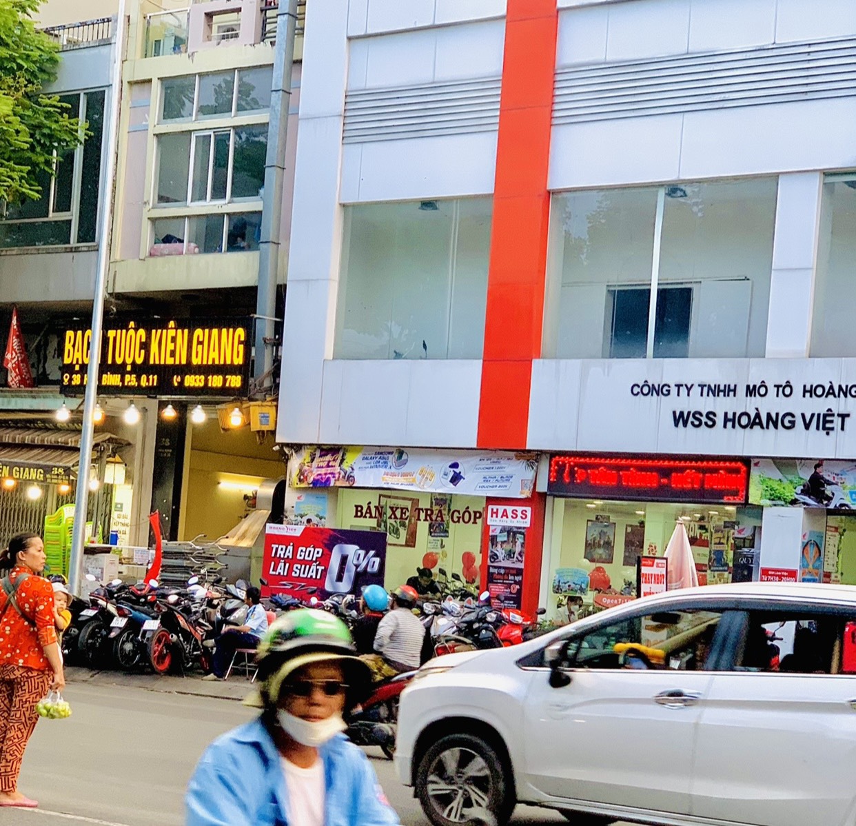 Nhà bán MTKD Hòa Bình đối diện Đầm Sen P5 Q11 - 5.2 x 11m