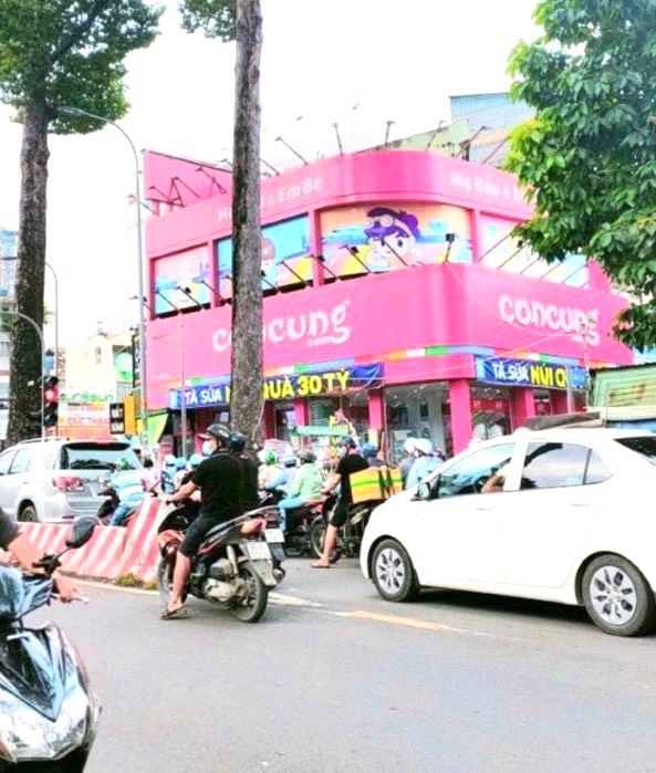 Bán nhà mặt tiền kinh doanh 16m Khu Chợ Lớn P15 Q5 - 3.9 x 16.4m